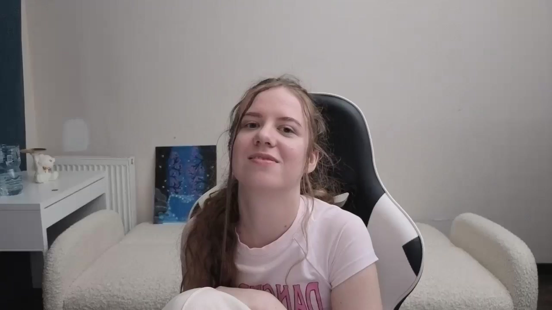 Gallery image thumbnail from BlueFlowerr's myfreecams stream on, 03/12/2026, 24:01 image 17 of 20