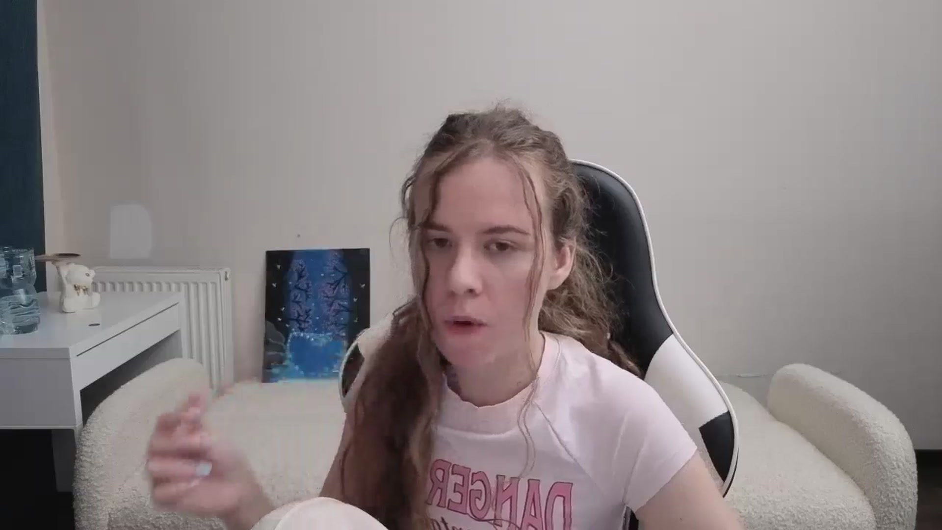 Gallery image thumbnail from BlueFlowerr's myfreecams stream on, 03/12/2026, 24:01 image 18 of 20