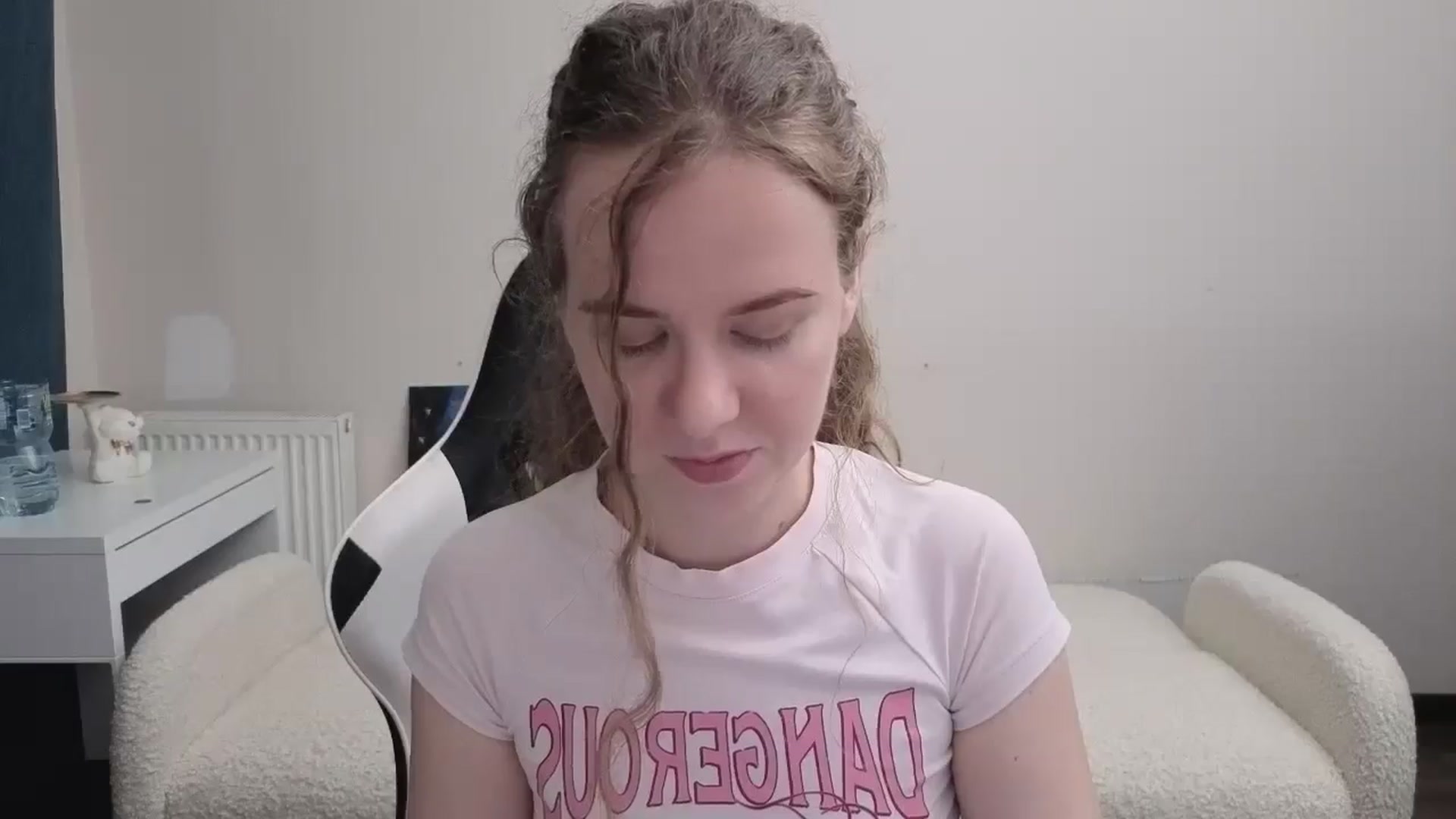 Gallery image thumbnail from BlueFlowerr's myfreecams stream on, 03/12/2026, 24:01 image 4 of 20
