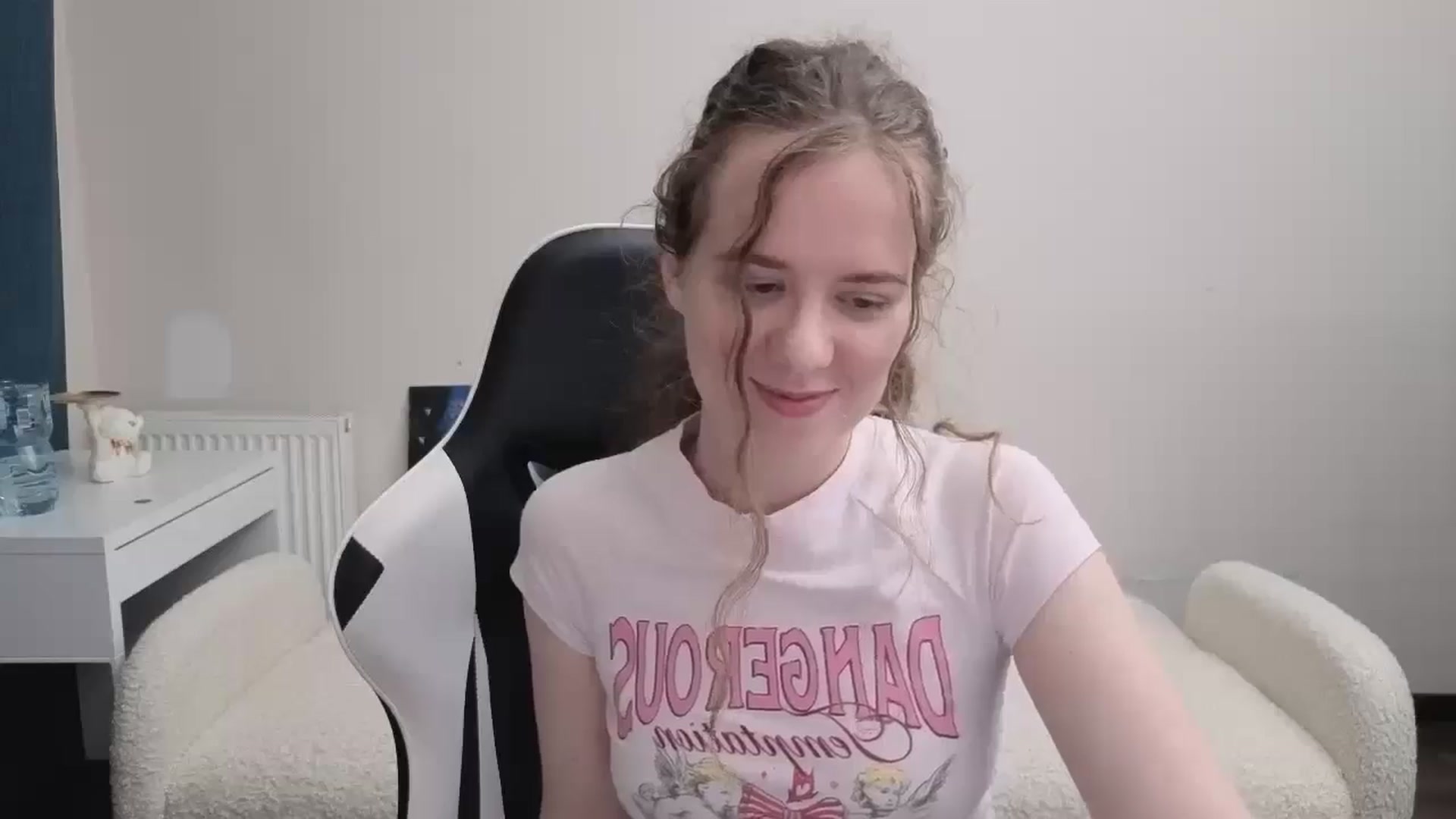 Gallery image thumbnail from BlueFlowerr's myfreecams stream on, 03/12/2026, 24:01 image 3 of 20