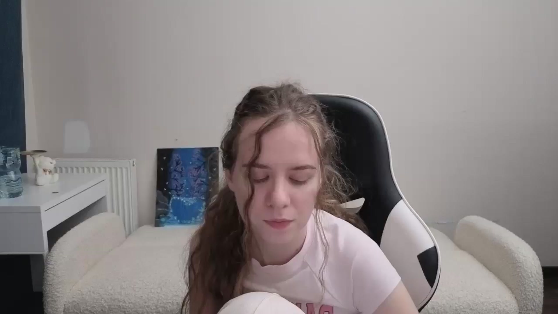Gallery image thumbnail from BlueFlowerr's myfreecams stream on, 03/12/2026, 01:52 image 1 of 20