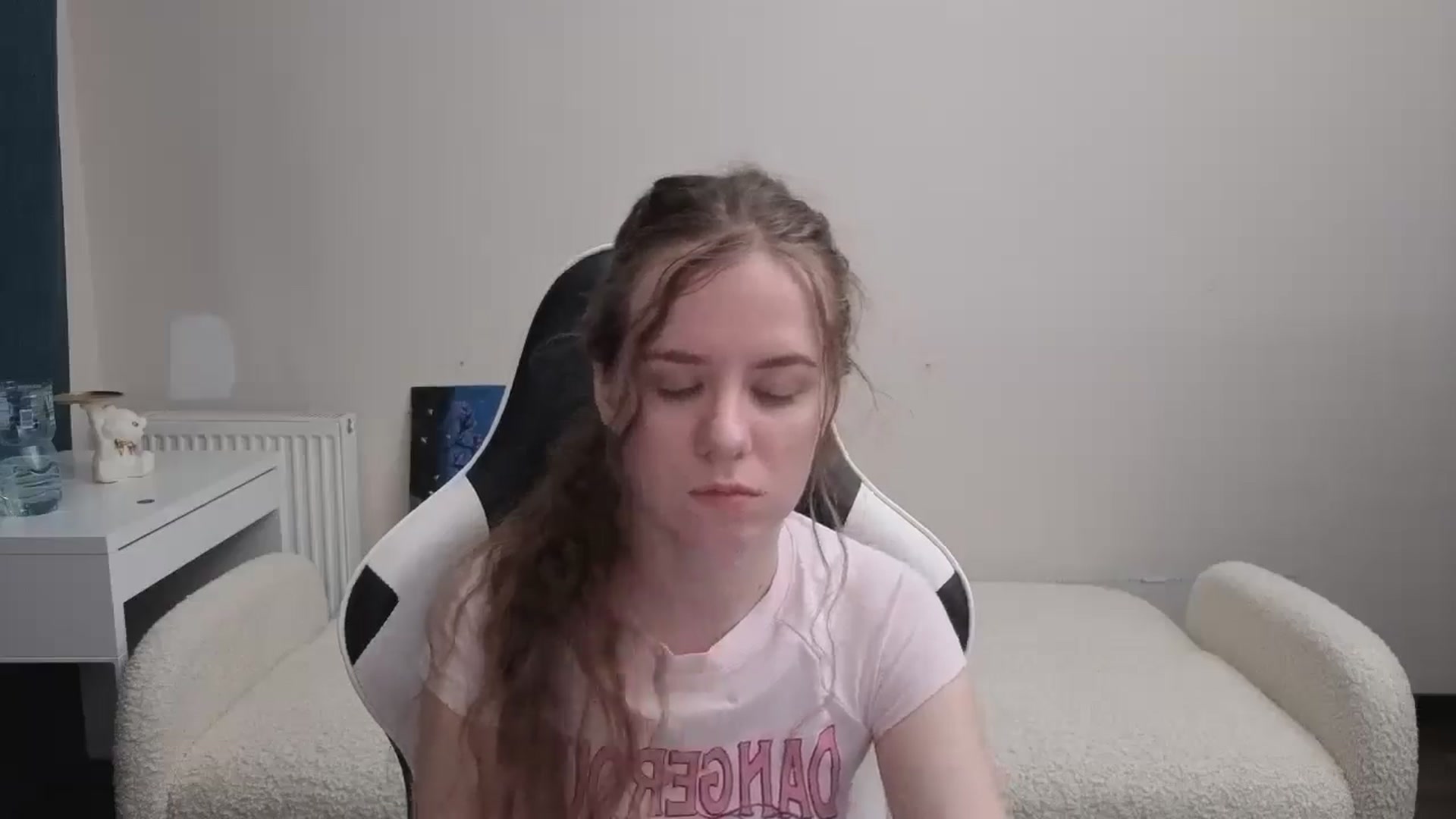 Gallery image thumbnail from BlueFlowerr's myfreecams stream on, 03/12/2026, 01:52 image 18 of 20