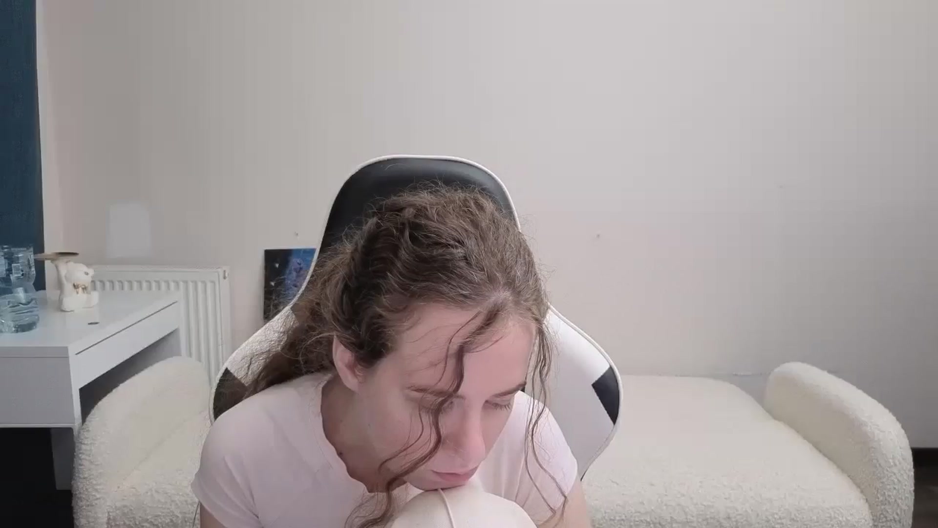 Gallery image thumbnail from BlueFlowerr's myfreecams stream on, 03/12/2026, 01:52 image 19 of 20