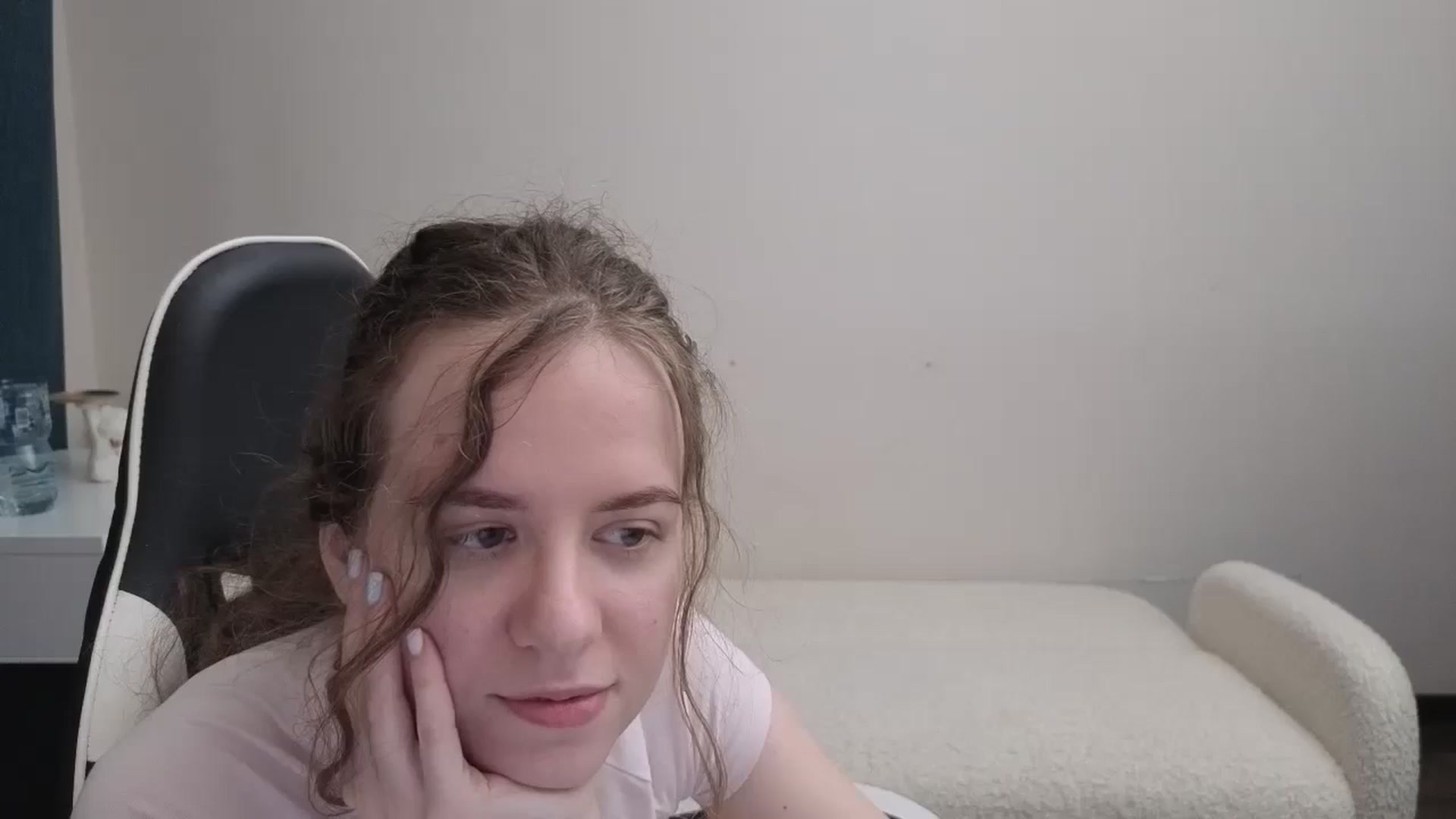 Gallery image thumbnail from BlueFlowerr's myfreecams stream on, 03/12/2026, 01:52 image 10 of 20