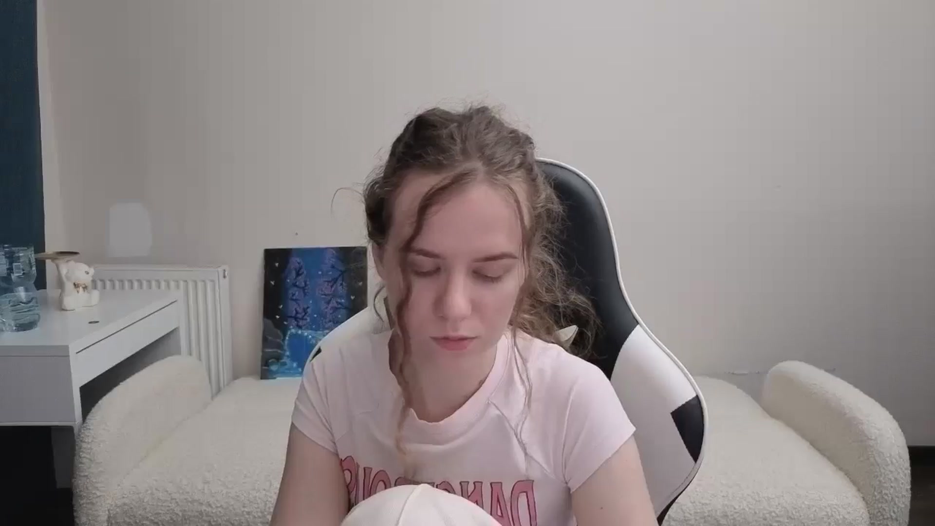 Gallery image thumbnail from BlueFlowerr's myfreecams stream on, 03/12/2026, 01:52 image 12 of 20