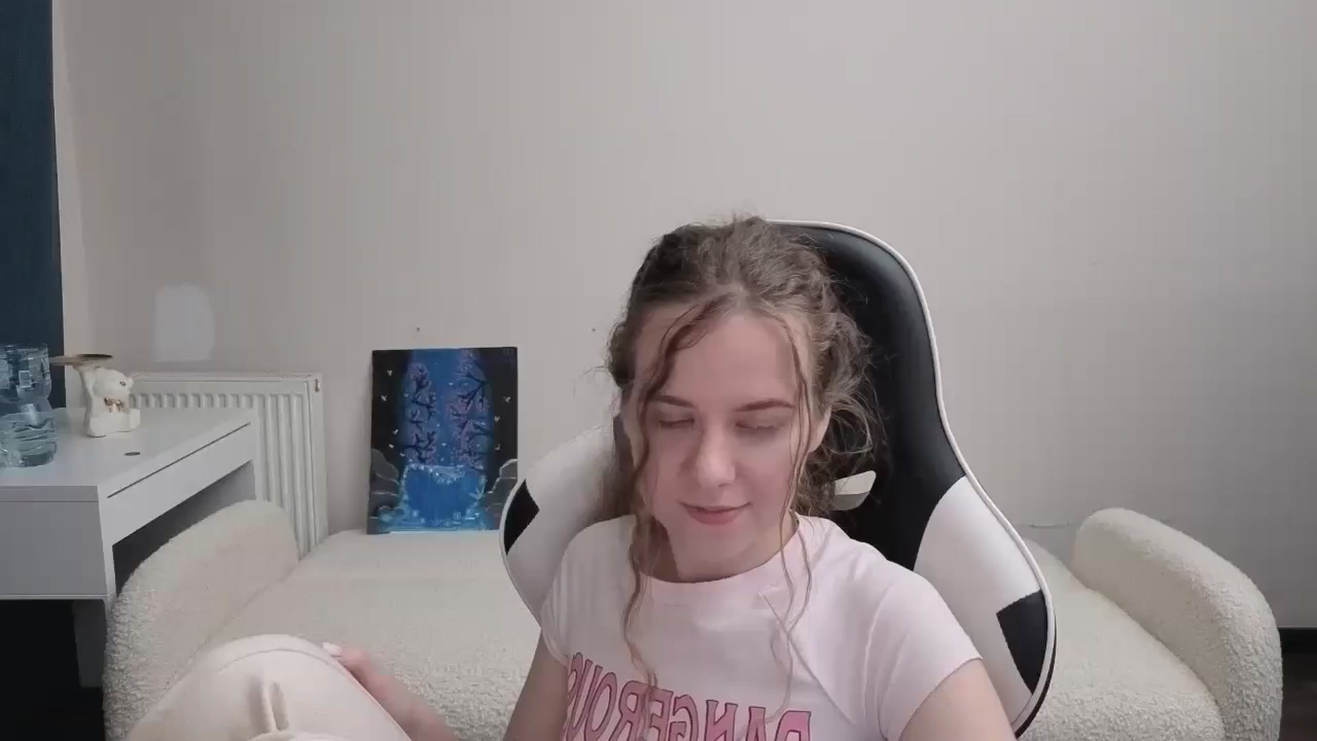 Gallery image thumbnail from BlueFlowerr's myfreecams stream on, 03/12/2026, 01:52 image 20 of 20