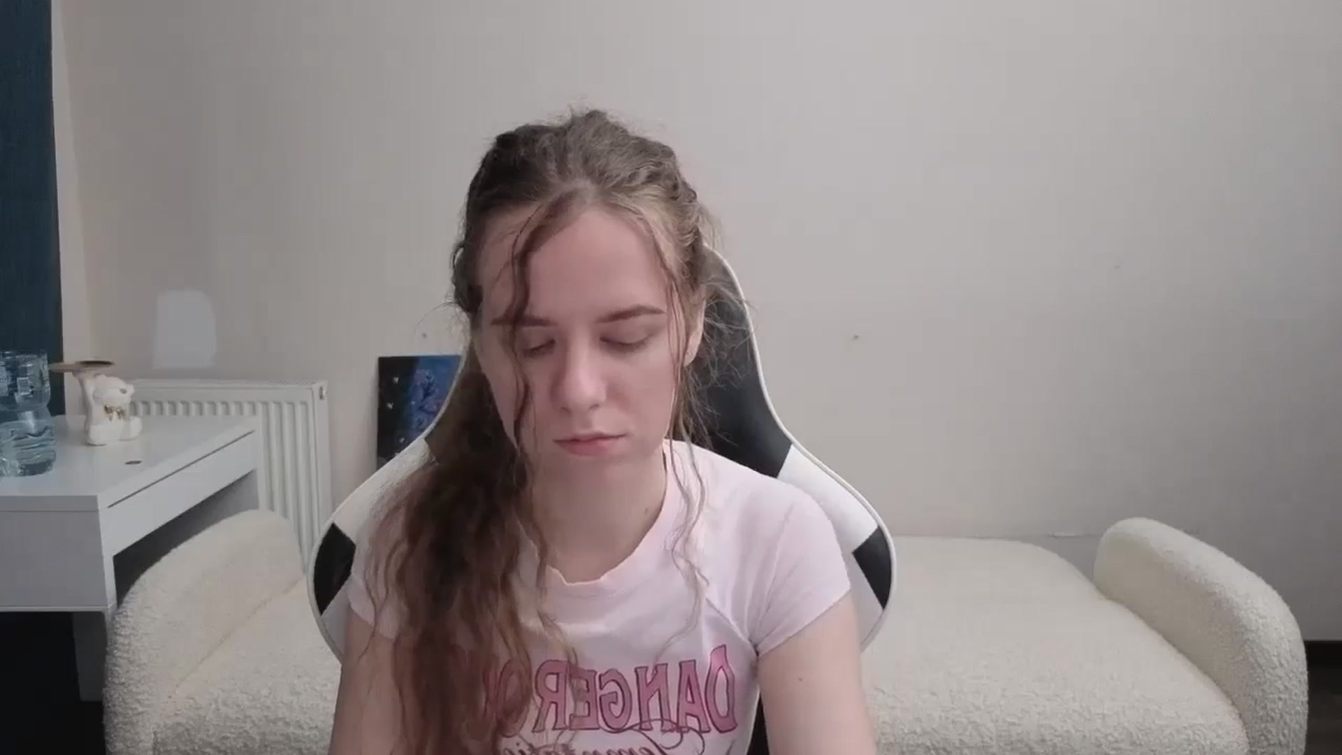 Gallery image thumbnail from BlueFlowerr's myfreecams stream on, 03/12/2026, 01:52 image 16 of 20