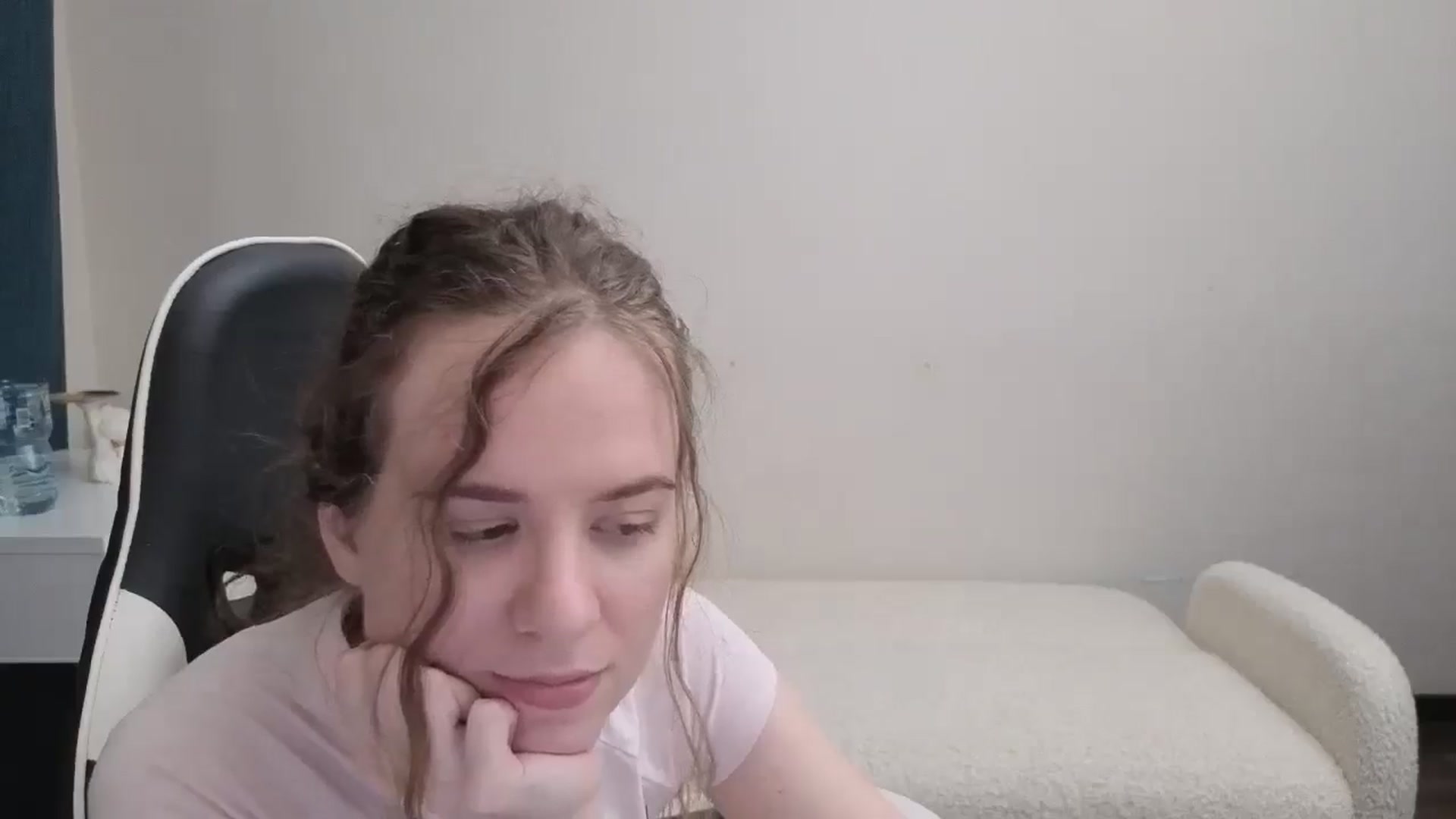 Gallery image thumbnail from BlueFlowerr's myfreecams stream on, 03/12/2026, 01:52 image 8 of 20