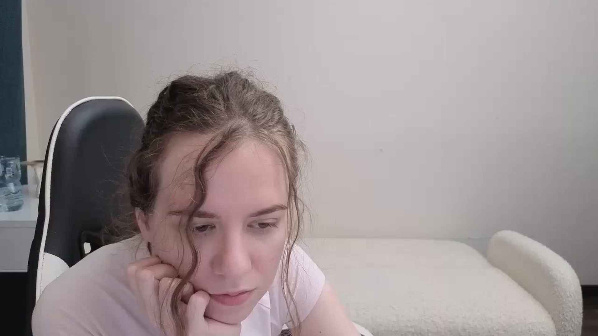 Gallery image thumbnail from BlueFlowerr's myfreecams stream on, 03/12/2026, 01:52 image 7 of 20