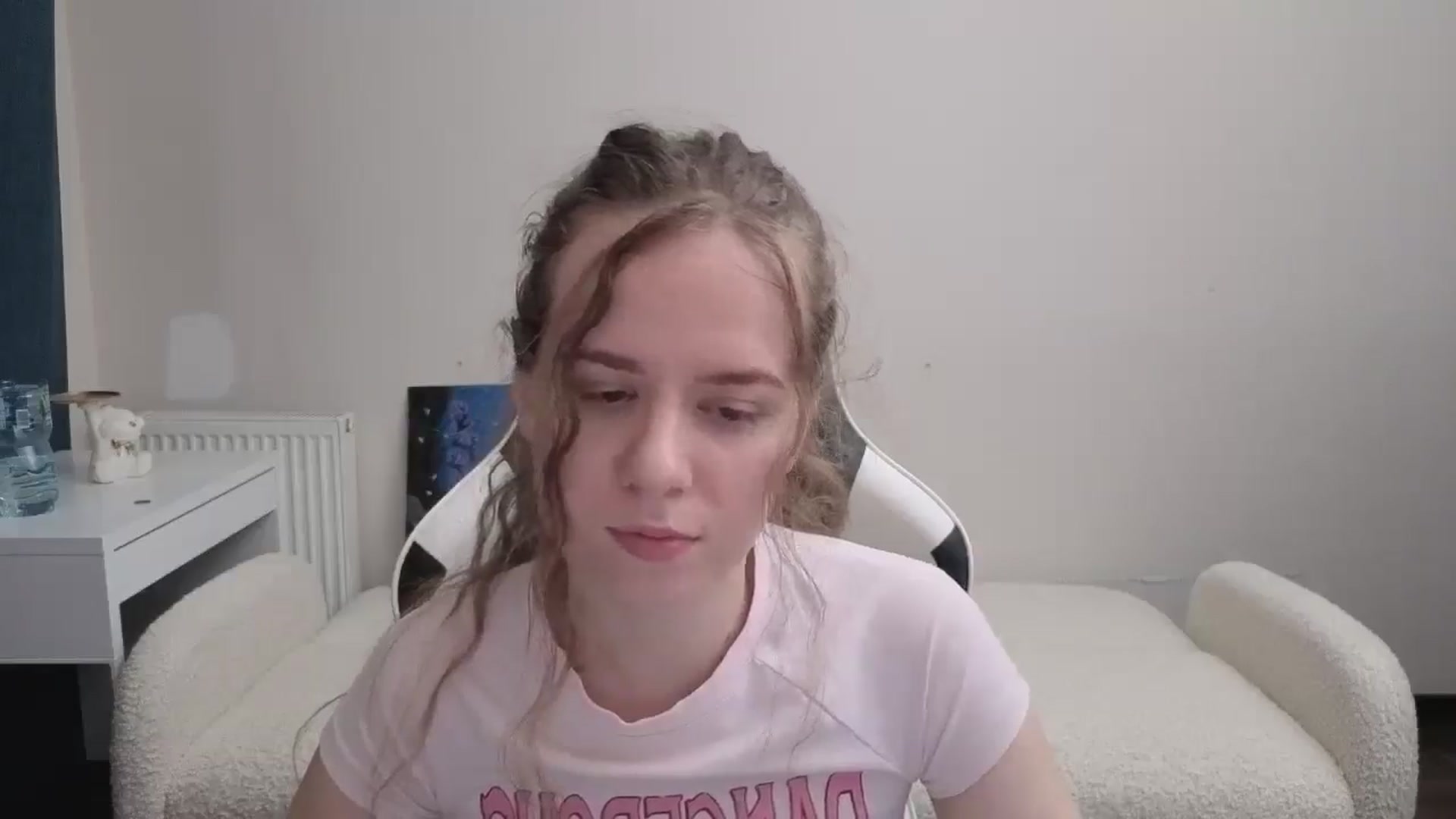 Gallery image thumbnail from BlueFlowerr's myfreecams stream on, 03/12/2026, 03:46 image 9 of 20