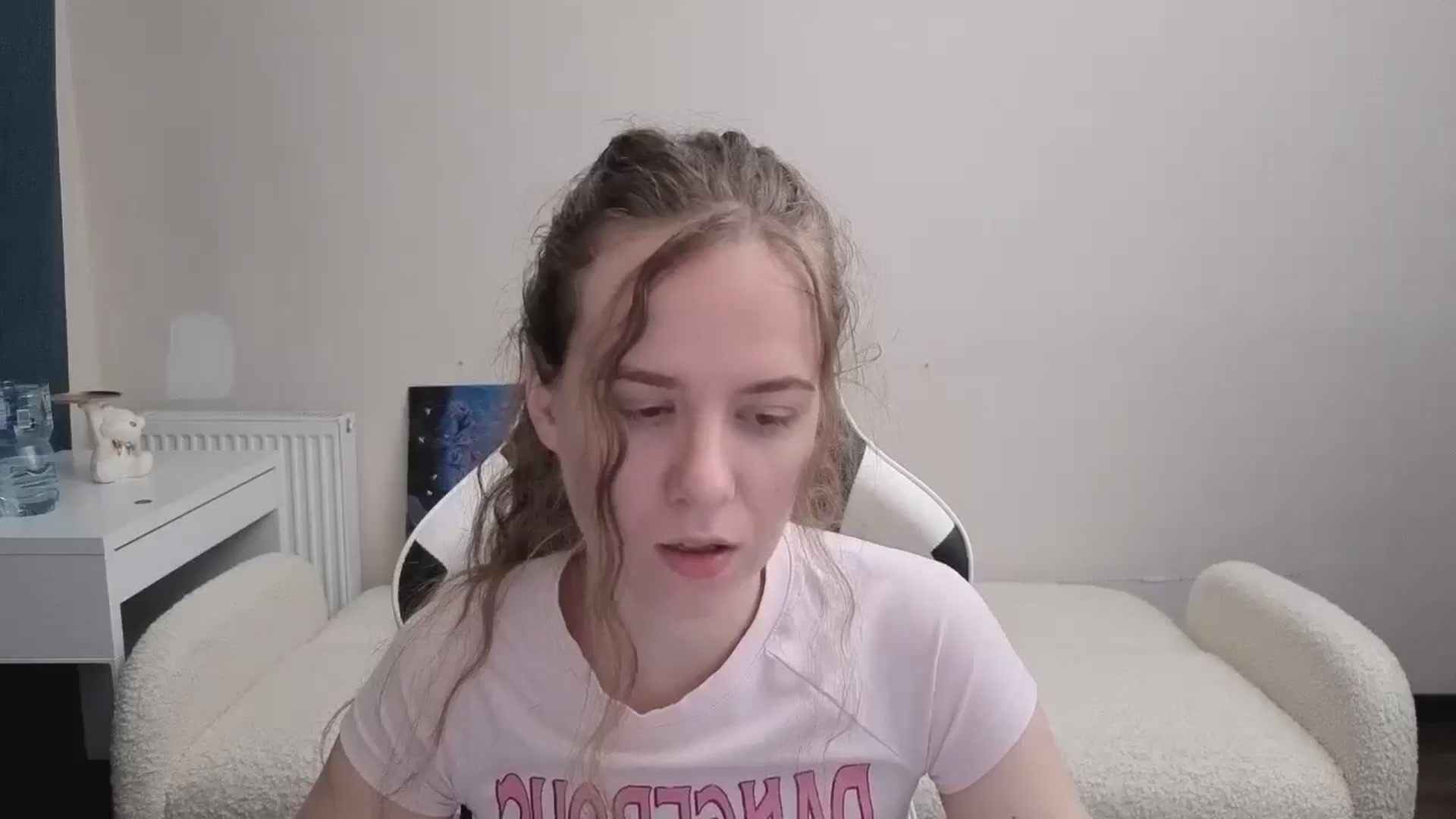 Gallery image thumbnail from BlueFlowerr's myfreecams stream on, 03/12/2026, 03:46 image 10 of 20