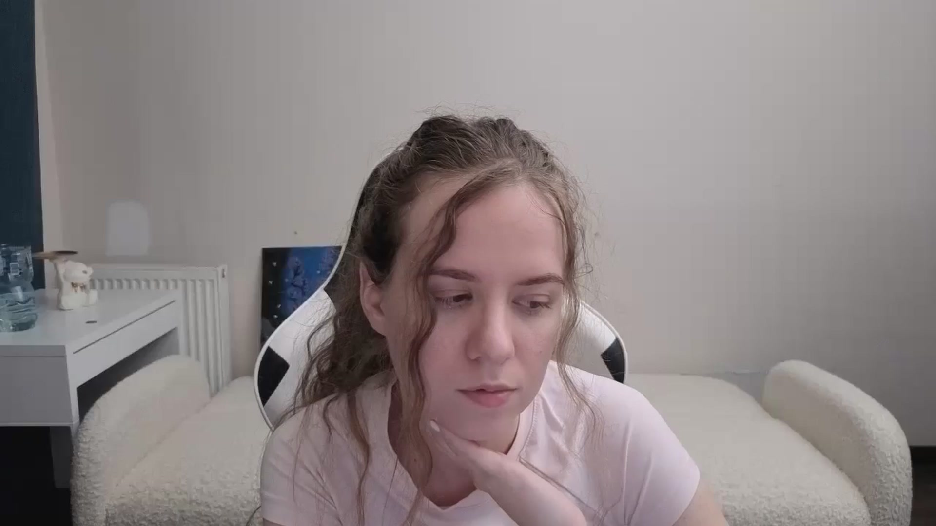 Gallery image thumbnail from BlueFlowerr's myfreecams stream on, 03/12/2026, 03:46 image 11 of 20