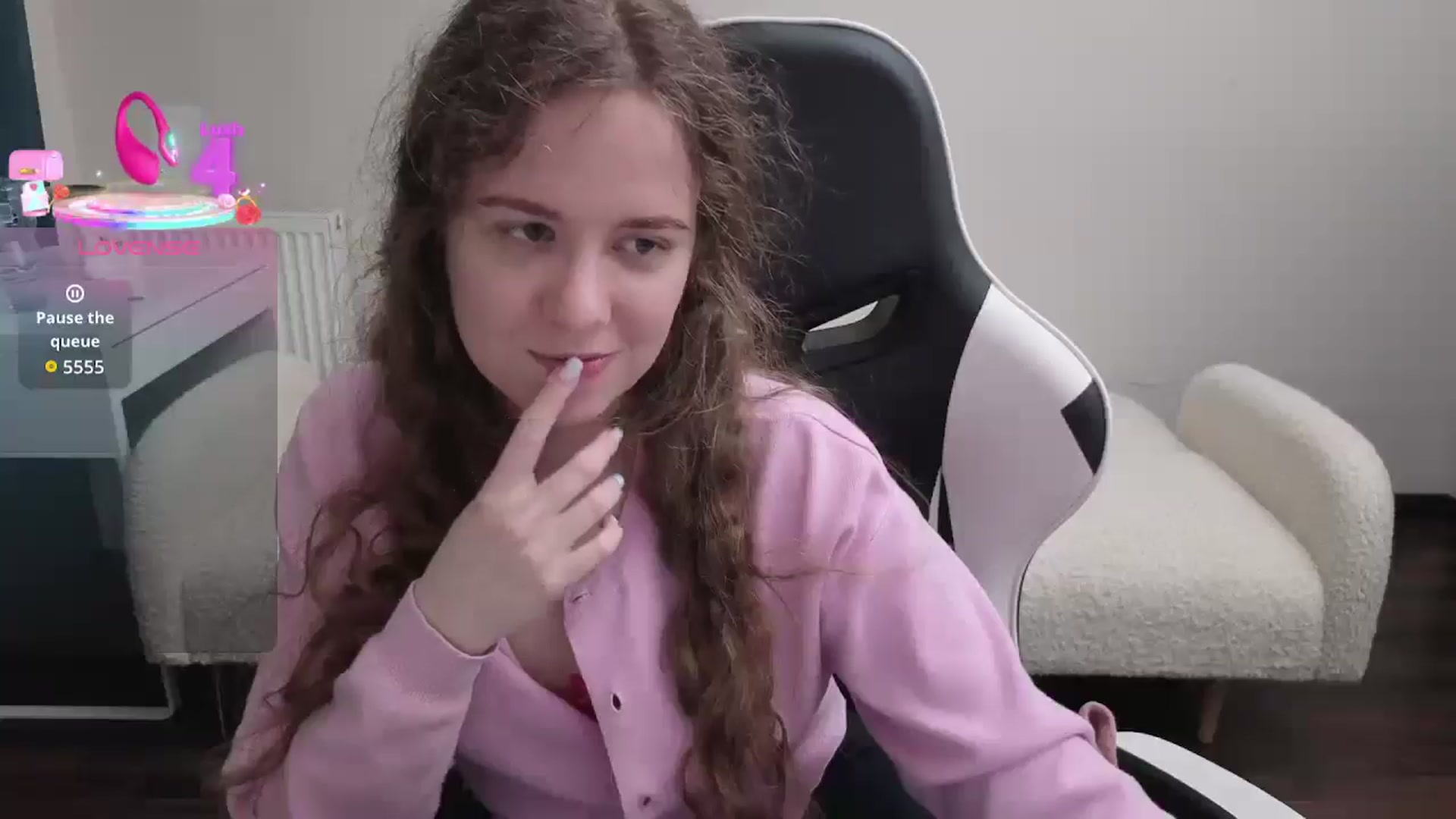 Gallery image thumbnail from BlueFlowerr's myfreecams stream on, 03/12/2026, 23:01 image 18 of 20