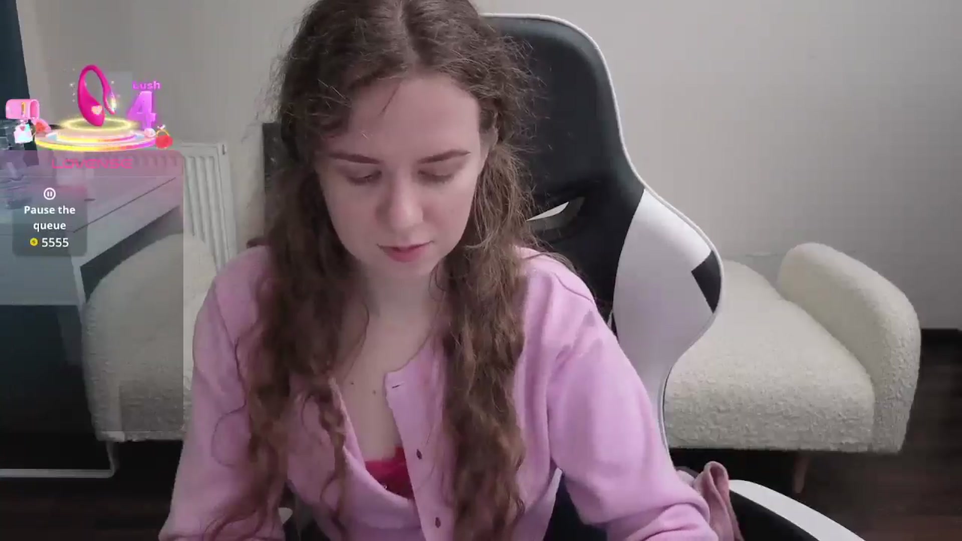 Gallery image thumbnail from BlueFlowerr's myfreecams stream on, 03/12/2026, 23:37 image 10 of 20