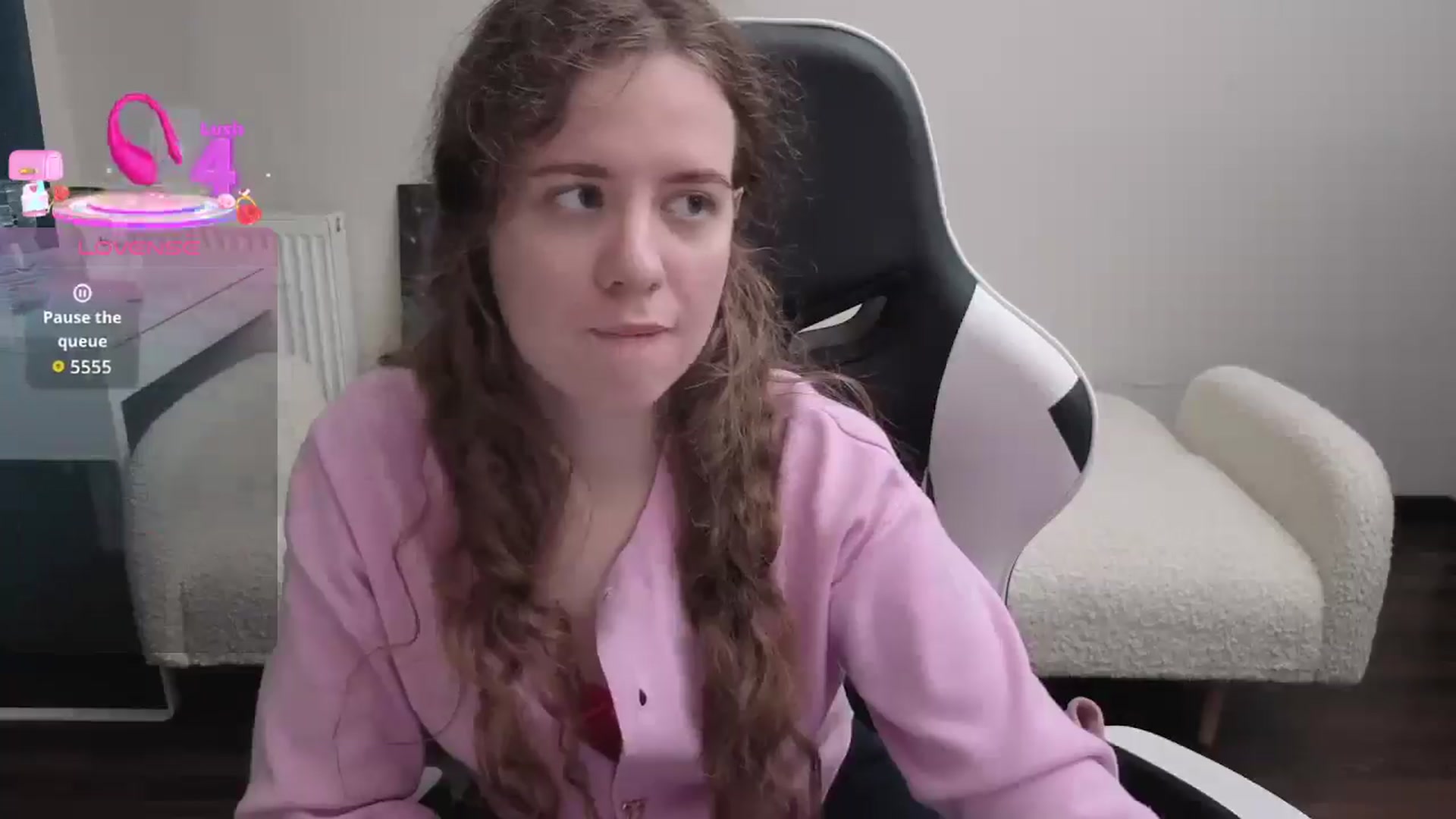 Gallery image thumbnail from BlueFlowerr's myfreecams stream on, 03/12/2026, 23:37 image 4 of 20