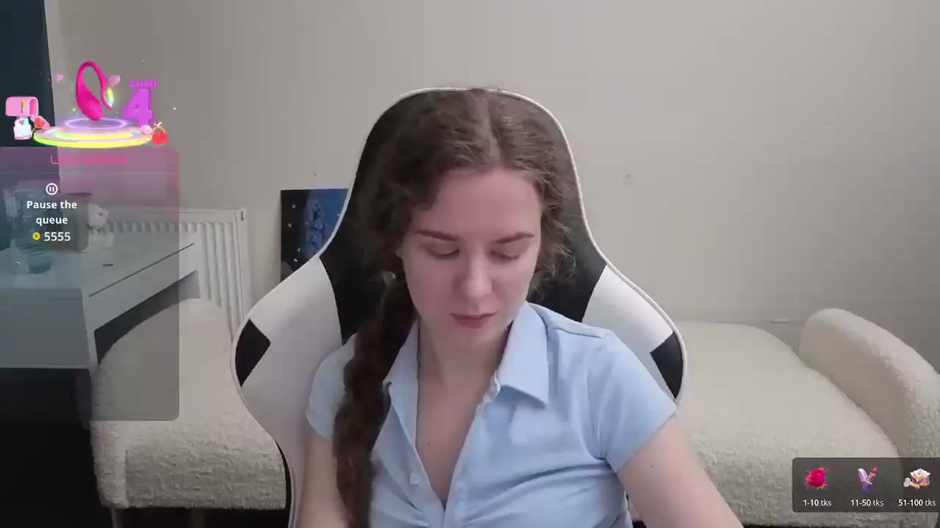 Gallery image thumbnail from BlueFlowerr's myfreecams stream on, 03/13/2026, 22:24 image 11 of 20