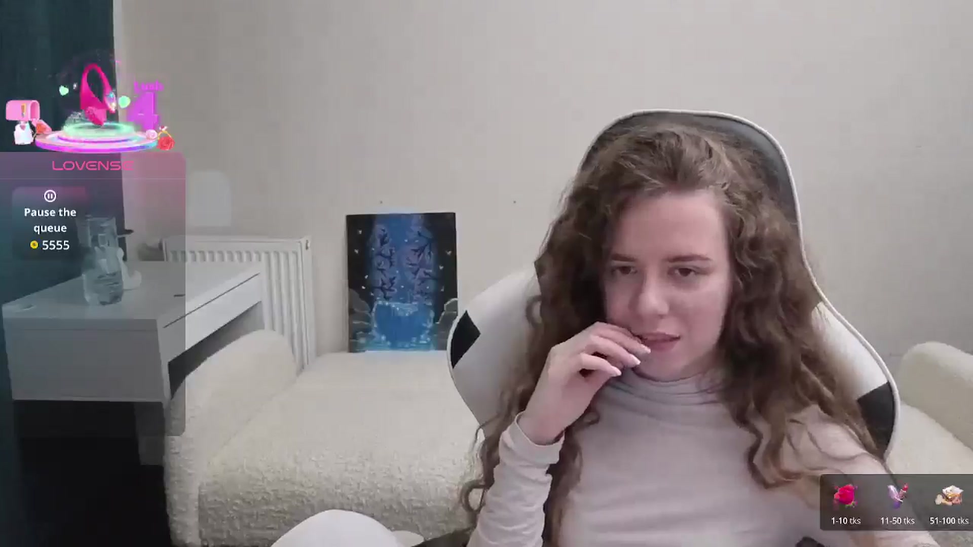 Gallery image thumbnail from BlueFlowerr's myfreecams stream on, 03/14/2026, 23:51 image 19 of 20