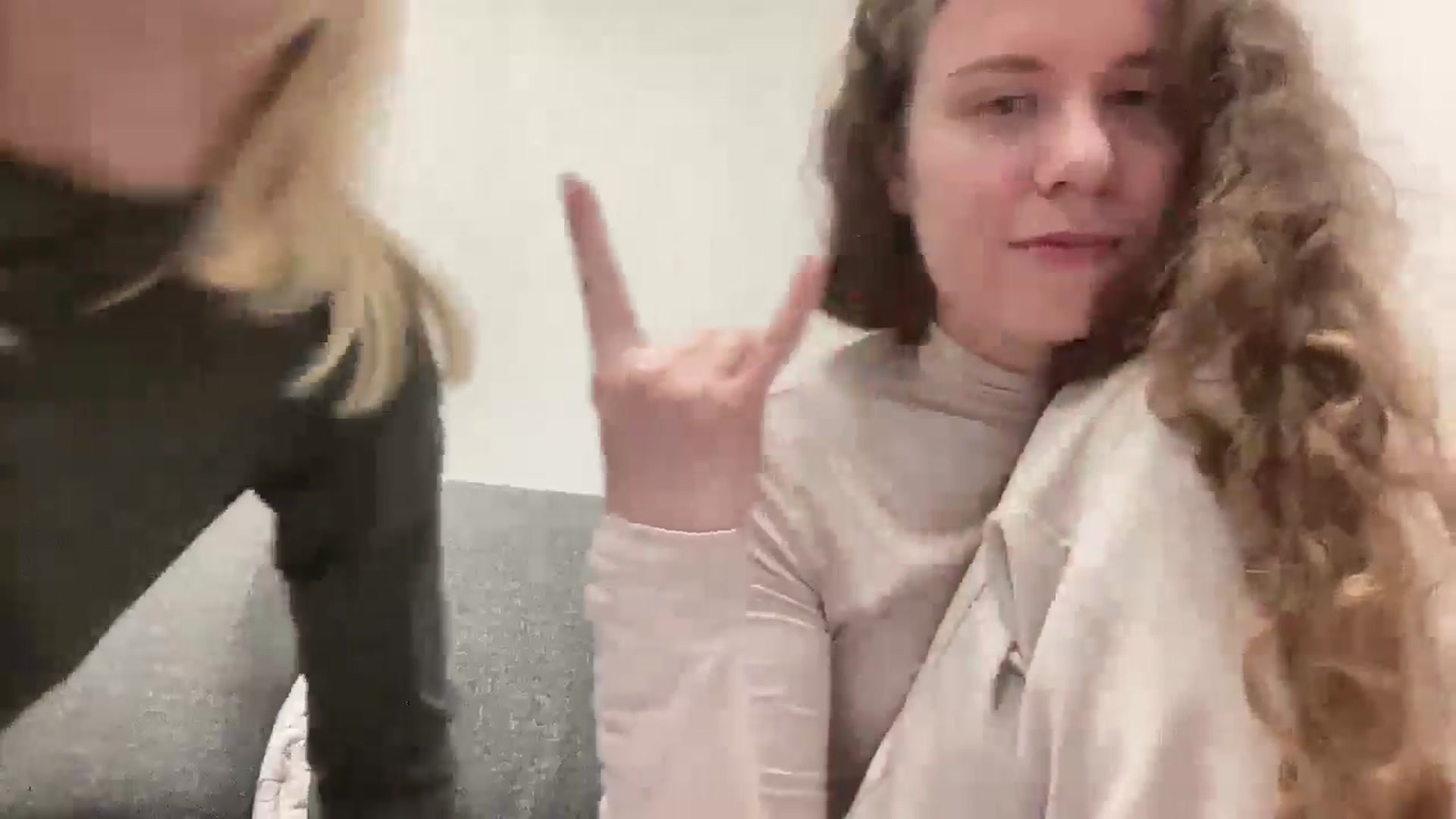 Gallery image thumbnail from BlueFlowerr's myfreecams stream on, 03/15/2026, 04:17 image 9 of 20