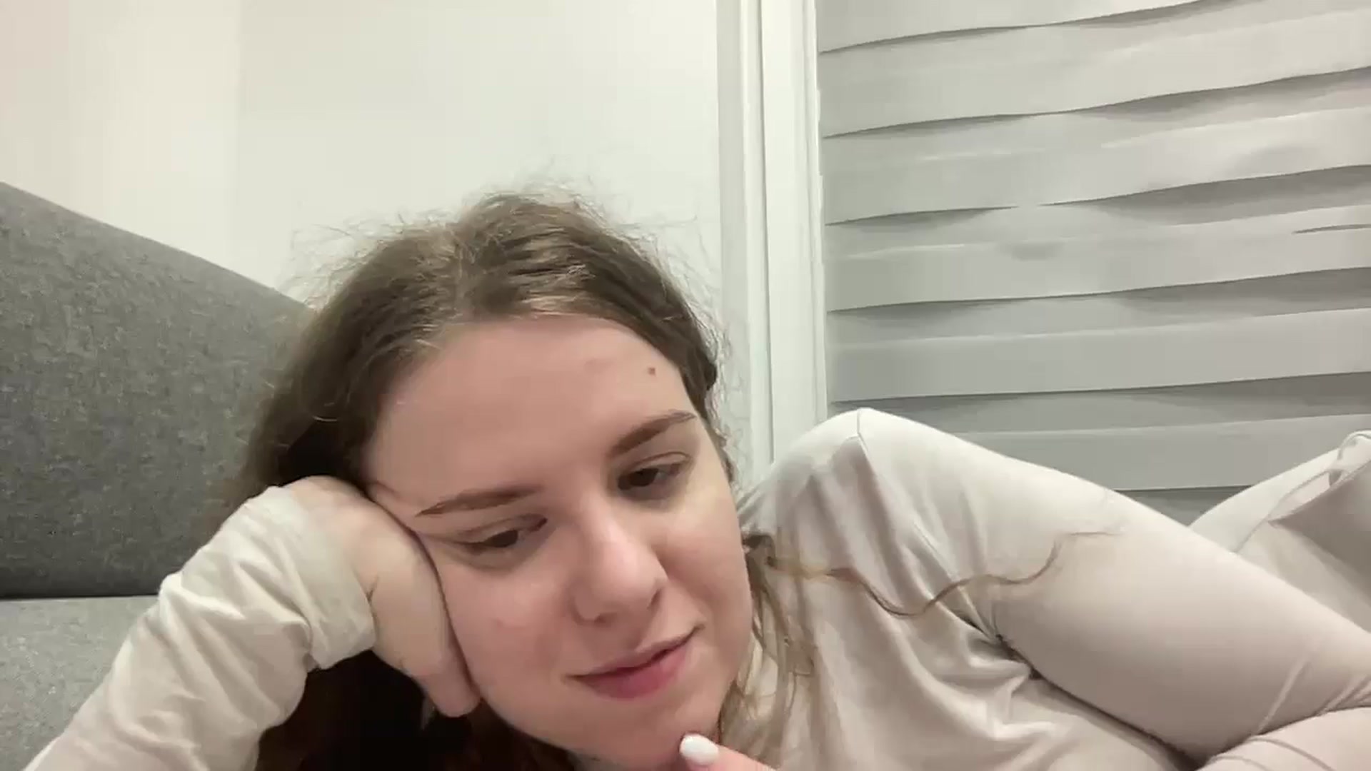 Gallery image thumbnail from BlueFlowerr's myfreecams stream on, 03/15/2026, 04:17 image 15 of 20