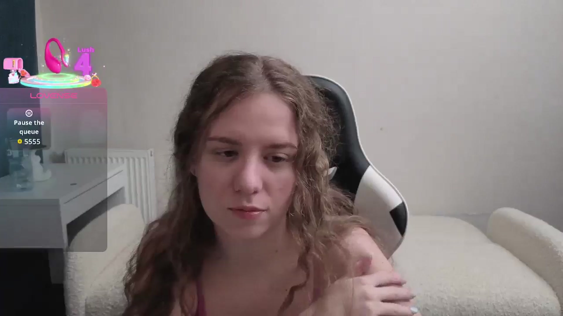 Gallery image thumbnail from BlueFlowerr's myfreecams stream on, 03/17/2026, 16:50 image 20 of 20