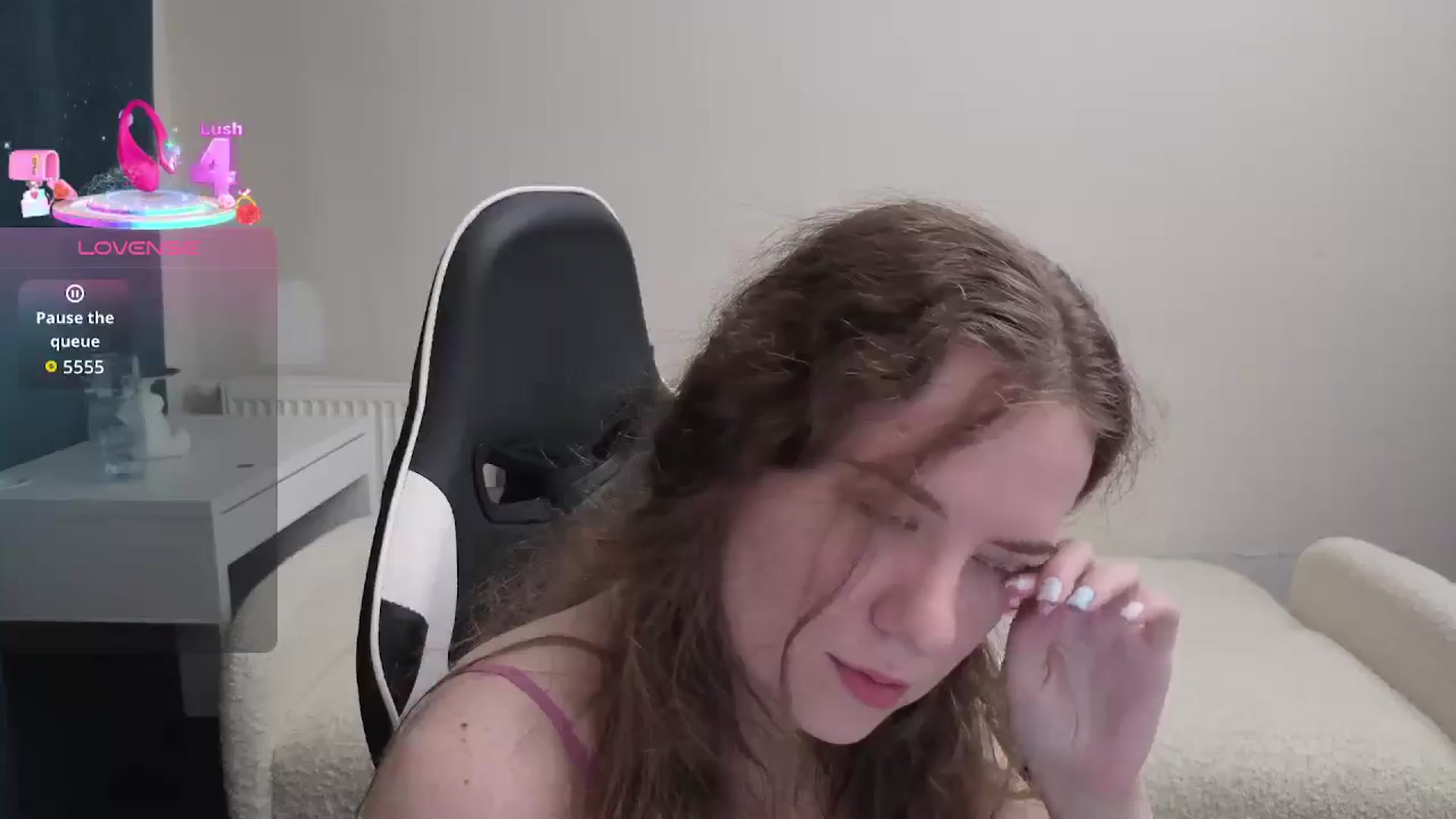 Gallery image thumbnail from BlueFlowerr's myfreecams stream on, 03/17/2026, 21:09 image 13 of 20