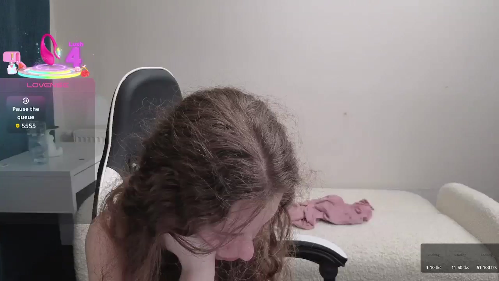 Gallery image thumbnail from BlueFlowerr's myfreecams stream on, 03/17/2026, 23:58 image 6 of 20