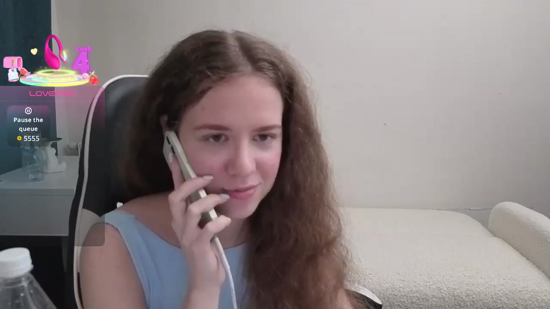 Gallery image thumbnail from BlueFlowerr's myfreecams stream on, 03/19/2026, 16:52 image 15 of 20