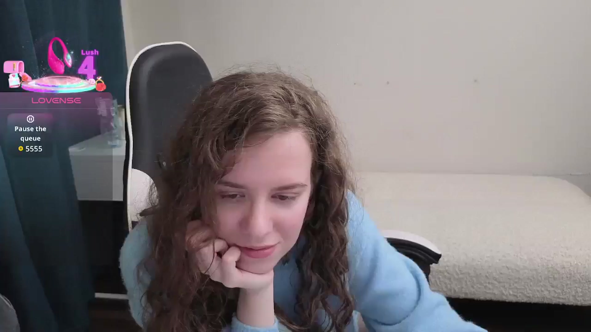 Gallery image thumbnail from BlueFlowerr's myfreecams stream on, 03/20/2026, 20:32 image 19 of 20