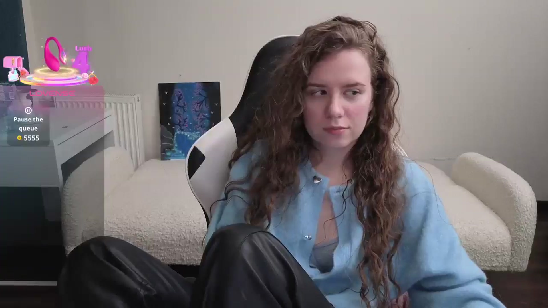 Gallery image thumbnail from BlueFlowerr's myfreecams stream on, 03/20/2026, 20:32 image 10 of 20