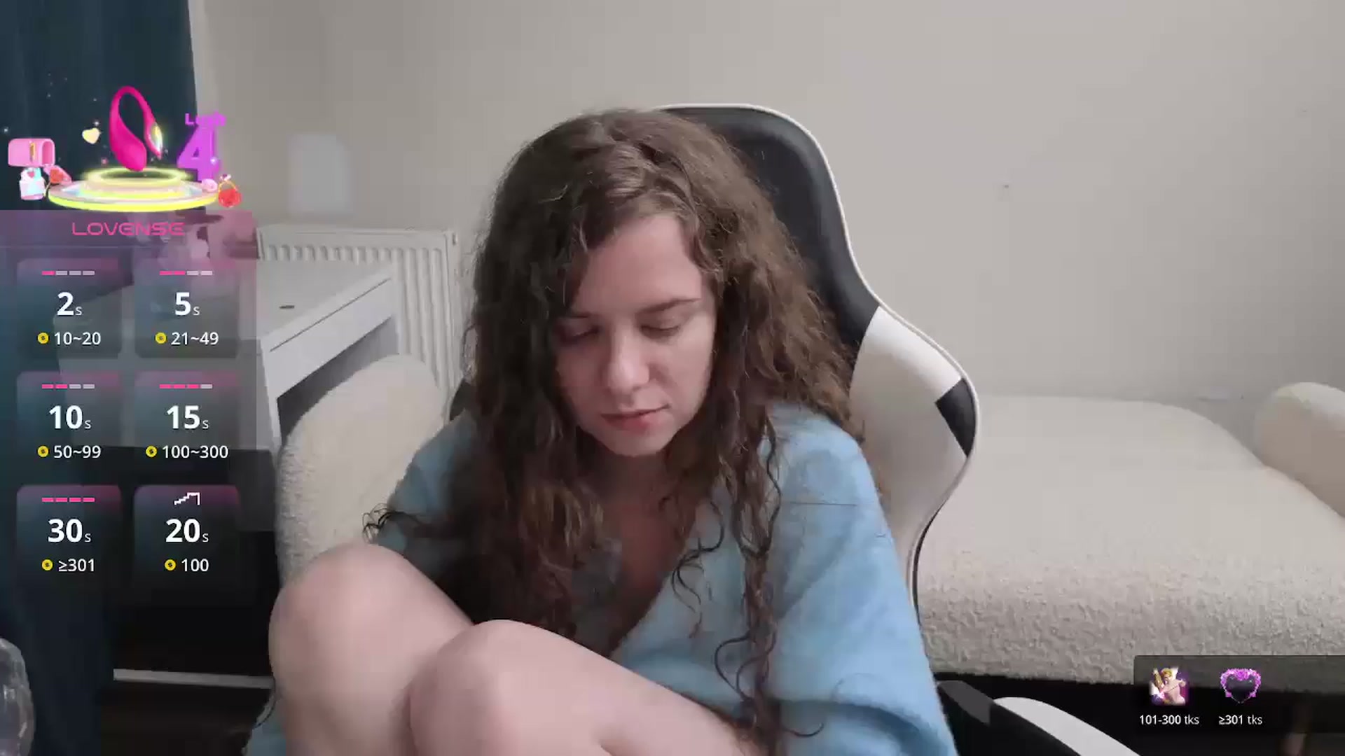Gallery image thumbnail from BlueFlowerr's myfreecams stream on, 03/21/2026, 02:15 image 2 of 20