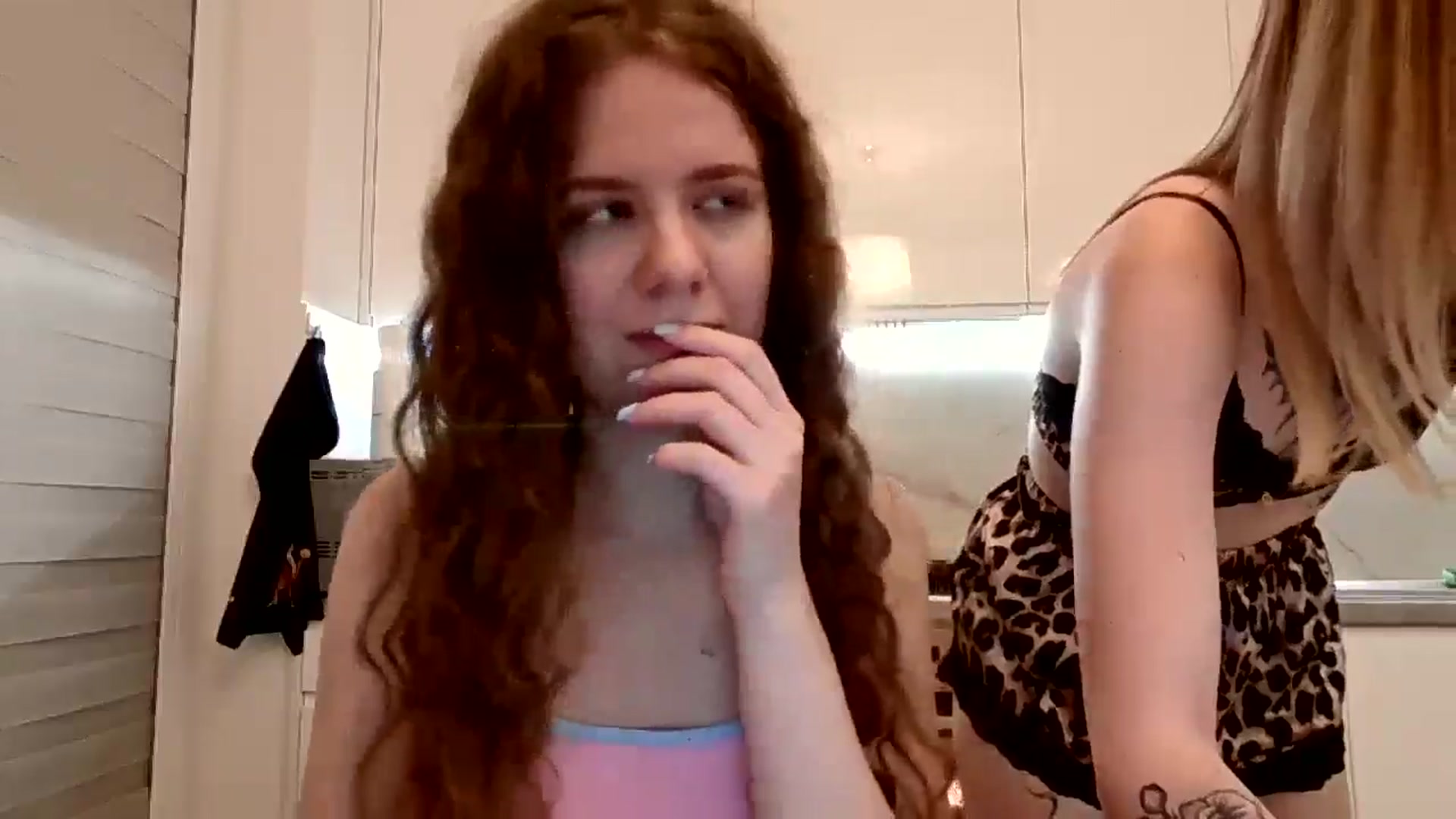 Gallery image thumbnail from BlueFlowerr's myfreecams stream on, 03/21/2026, 20:40 image 13 of 20