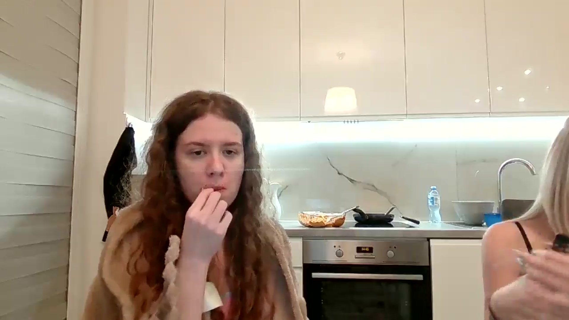 Gallery image thumbnail from BlueFlowerr's myfreecams stream on, 03/22/2026, 24:00 image 3 of 20