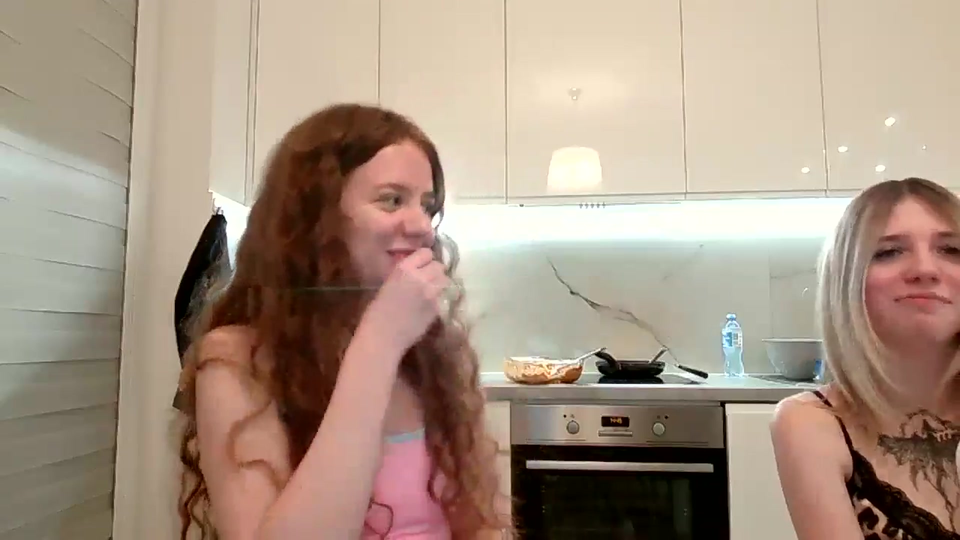 Gallery image thumbnail from BlueFlowerr's myfreecams stream on, 03/22/2026, 24:00 image 7 of 20