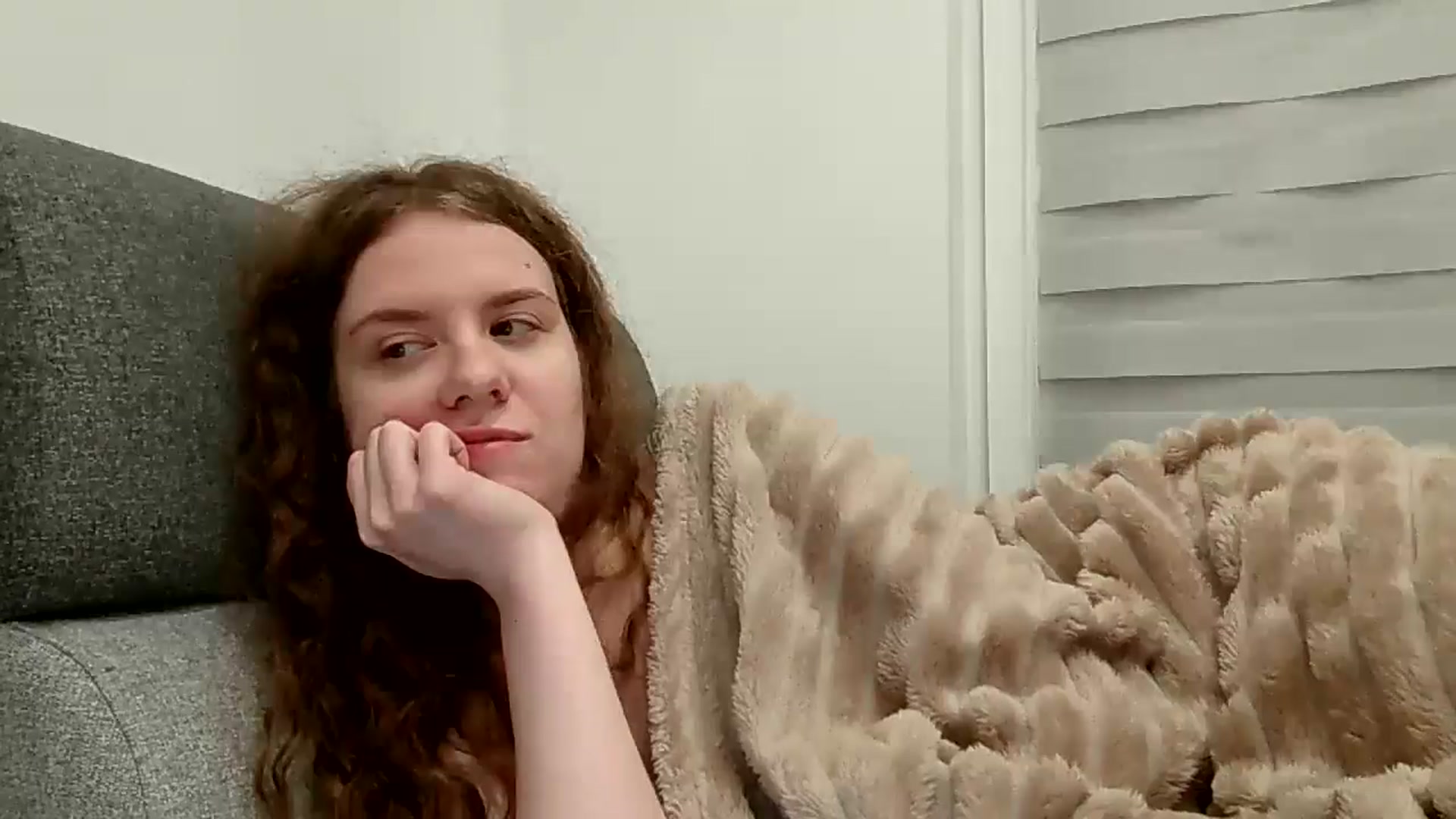 Gallery image thumbnail from BlueFlowerr's myfreecams stream on, 03/22/2026, 24:32 image 20 of 20