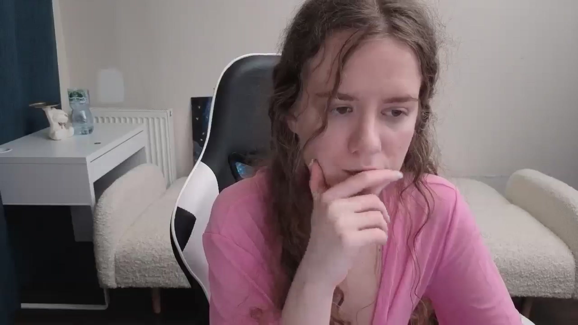 Gallery image thumbnail from BlueFlowerr's myfreecams stream on, 03/22/2026, 18:40 image 14 of 20