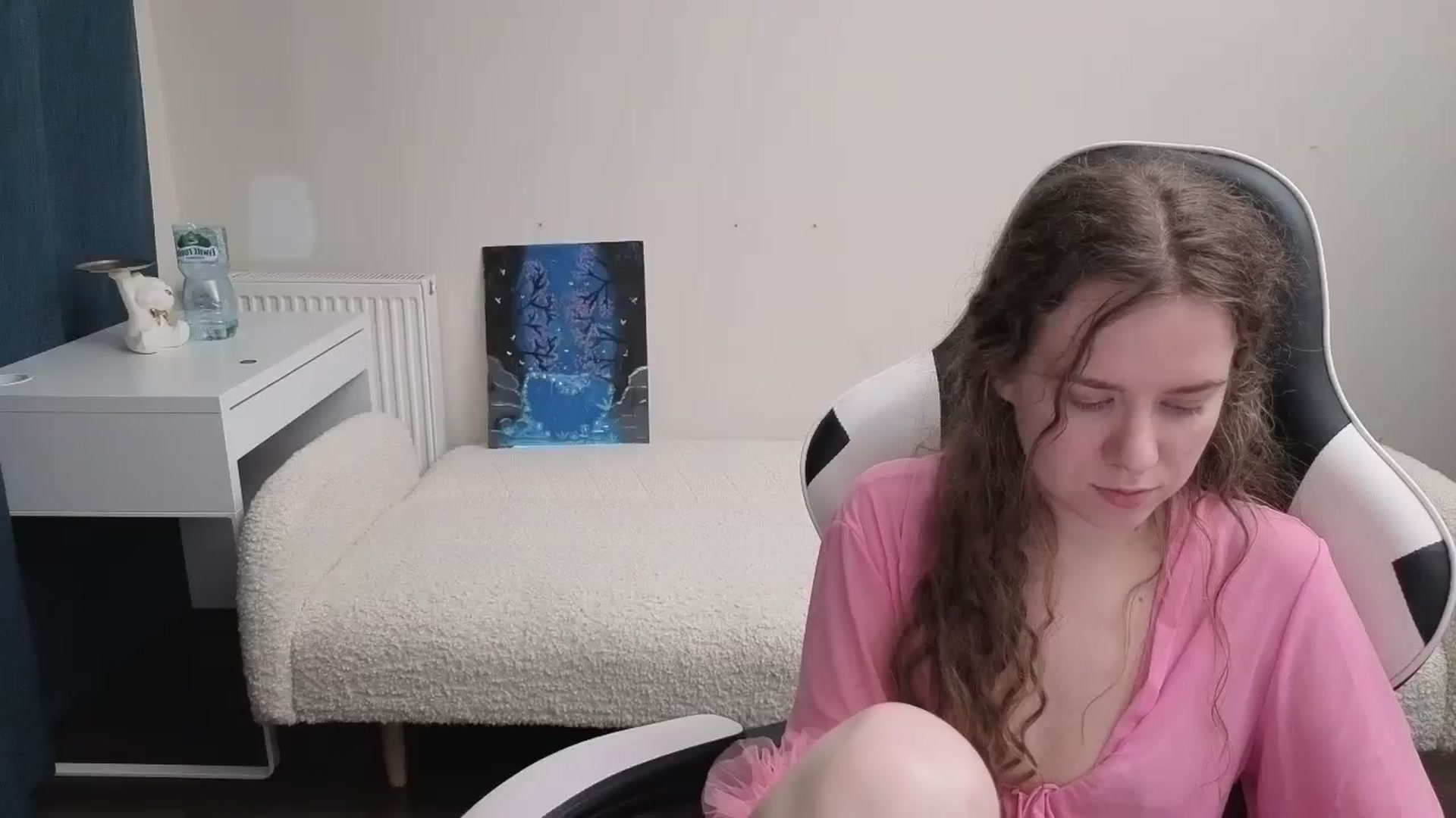 Gallery image thumbnail from BlueFlowerr's myfreecams stream on, 03/22/2026, 18:40 image 1 of 20