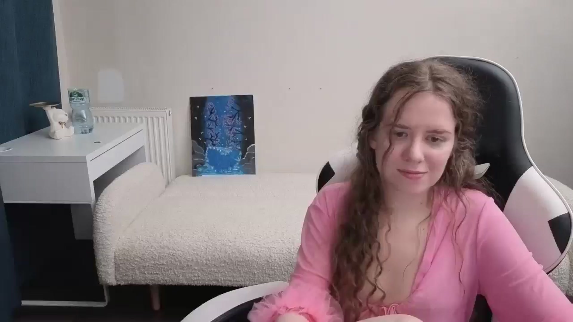 Gallery image thumbnail from BlueFlowerr's myfreecams stream on, 03/22/2026, 18:40 image 6 of 20