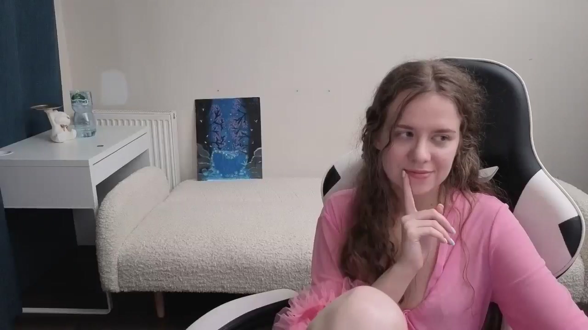 Gallery image thumbnail from BlueFlowerr's myfreecams stream on, 03/22/2026, 18:40 image 2 of 20