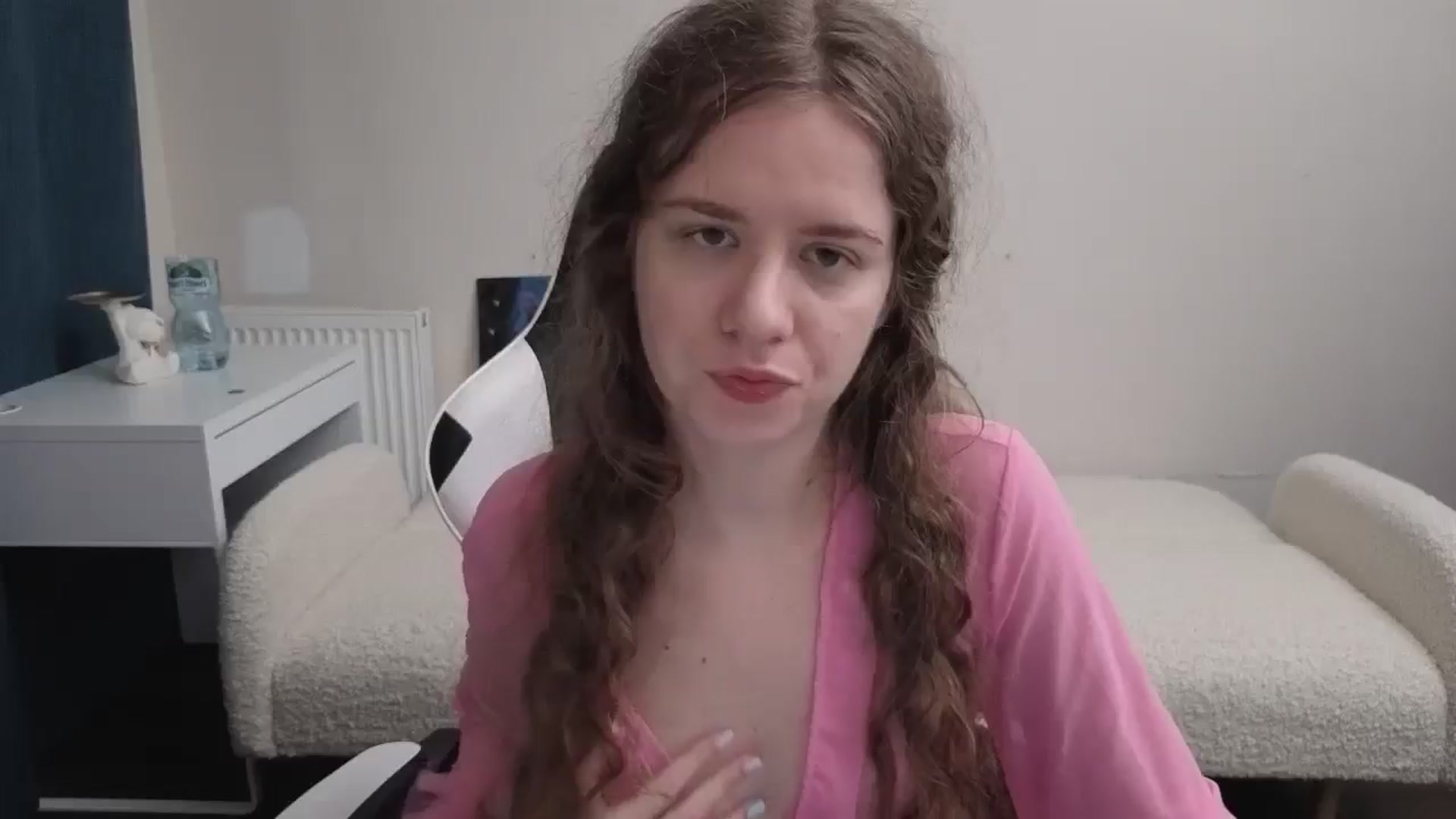 Gallery image thumbnail from BlueFlowerr's myfreecams stream on, 03/22/2026, 23:52 image 13 of 20