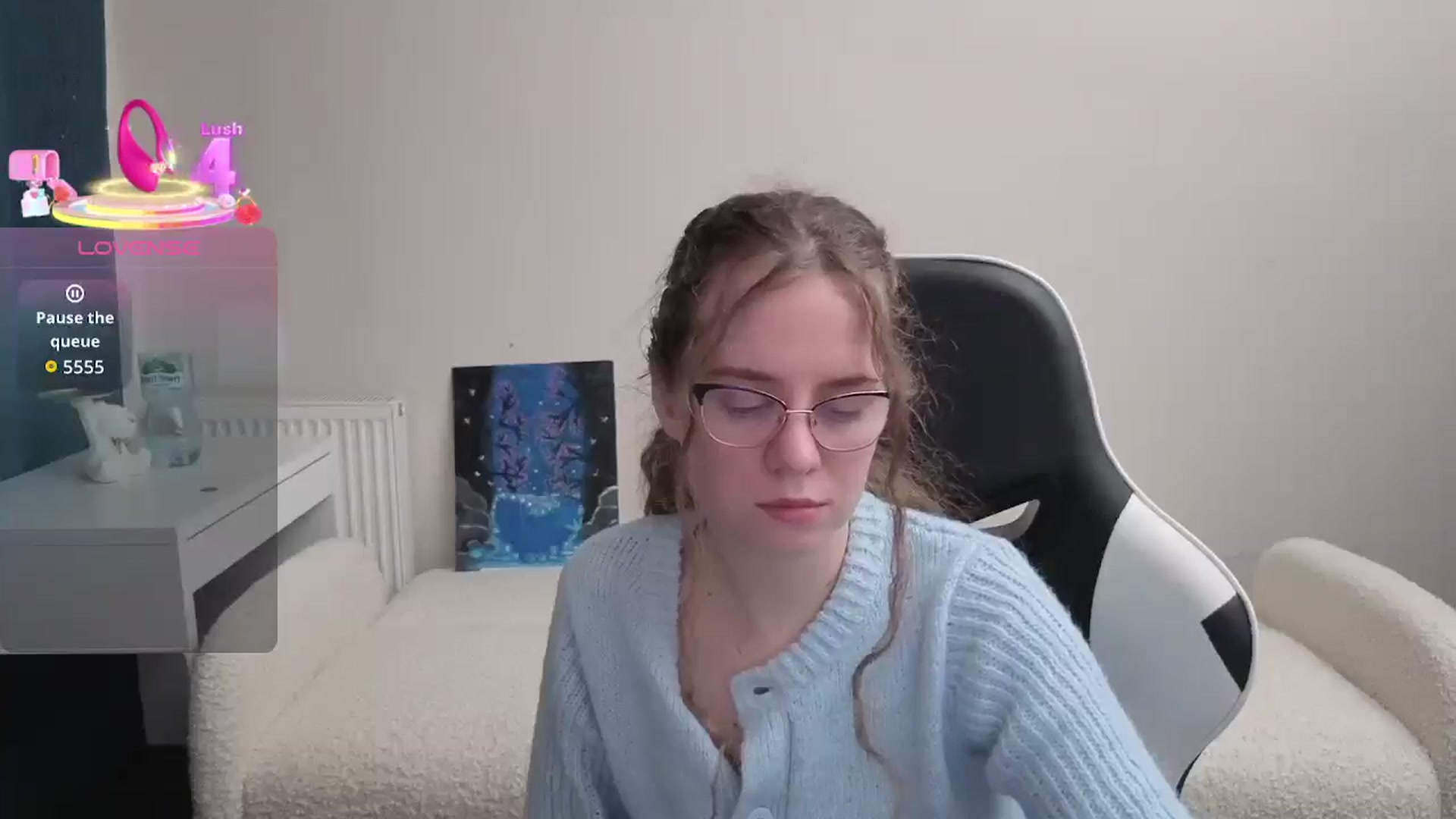 Gallery image thumbnail from BlueFlowerr's myfreecams stream on, 03/24/2026, 20:56 image 18 of 20