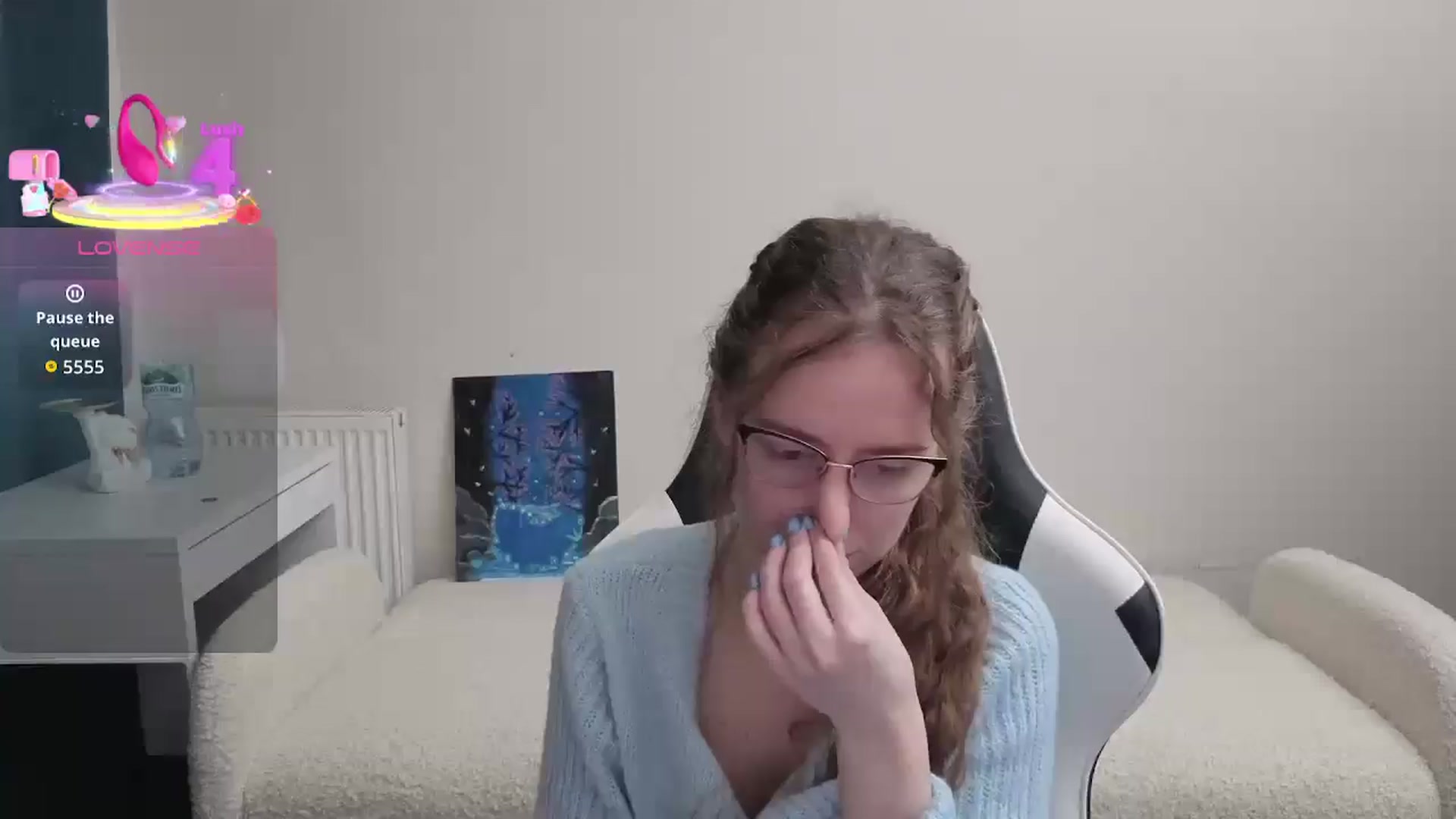 Gallery image thumbnail from BlueFlowerr's myfreecams stream on, 03/24/2026, 22:34 image 9 of 20
