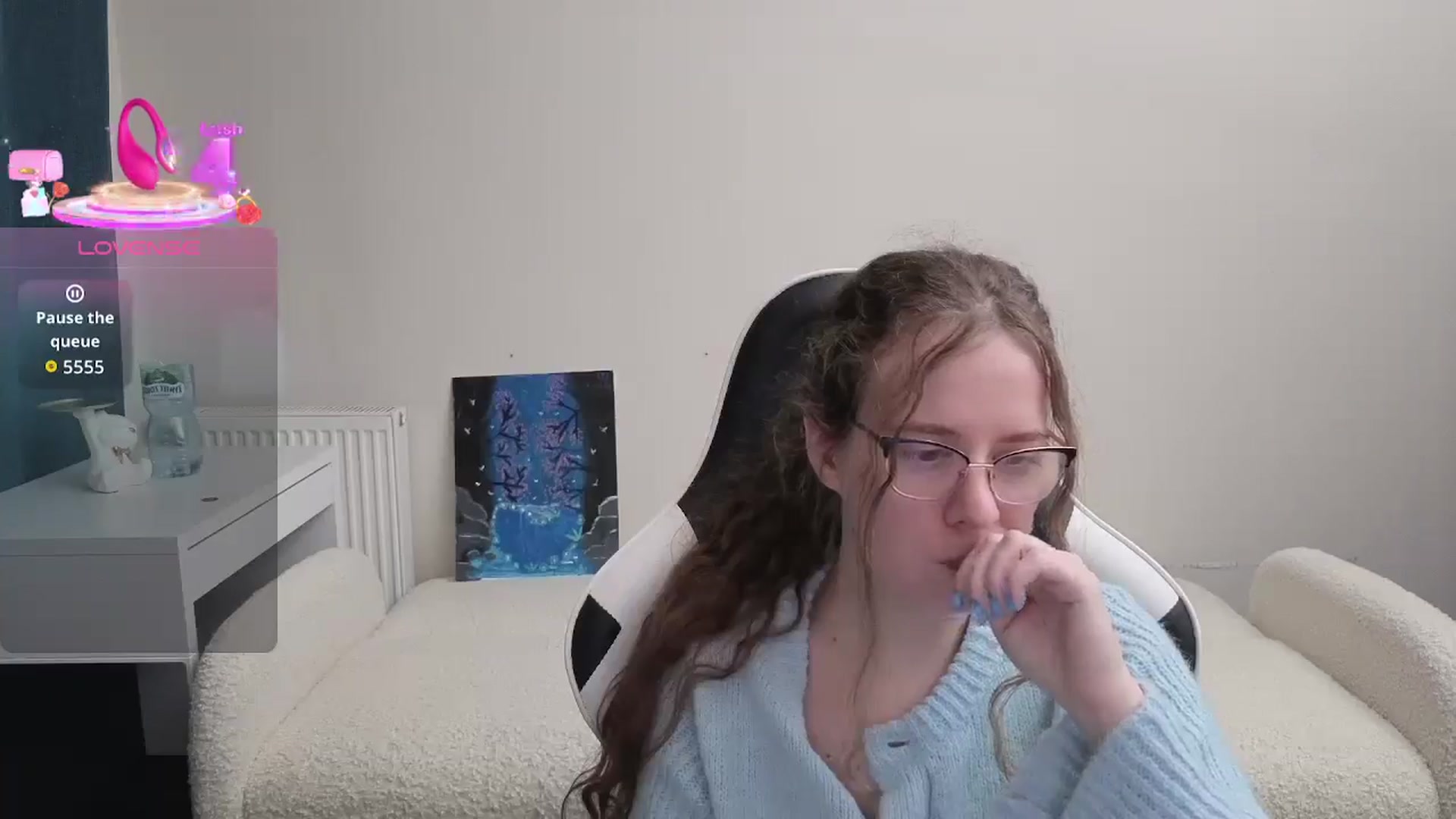 Gallery image thumbnail from BlueFlowerr's myfreecams stream on, 03/24/2026, 22:34 image 15 of 20