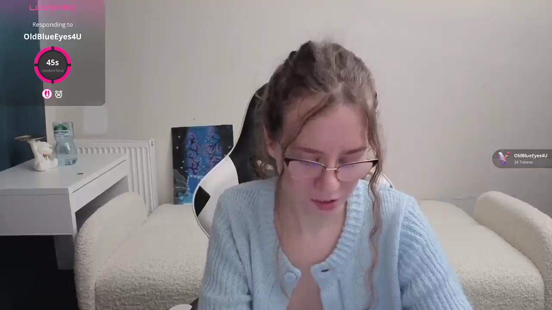 Gallery image thumbnail from BlueFlowerr's myfreecams stream on, 03/25/2026, 24:52 image 11 of 20