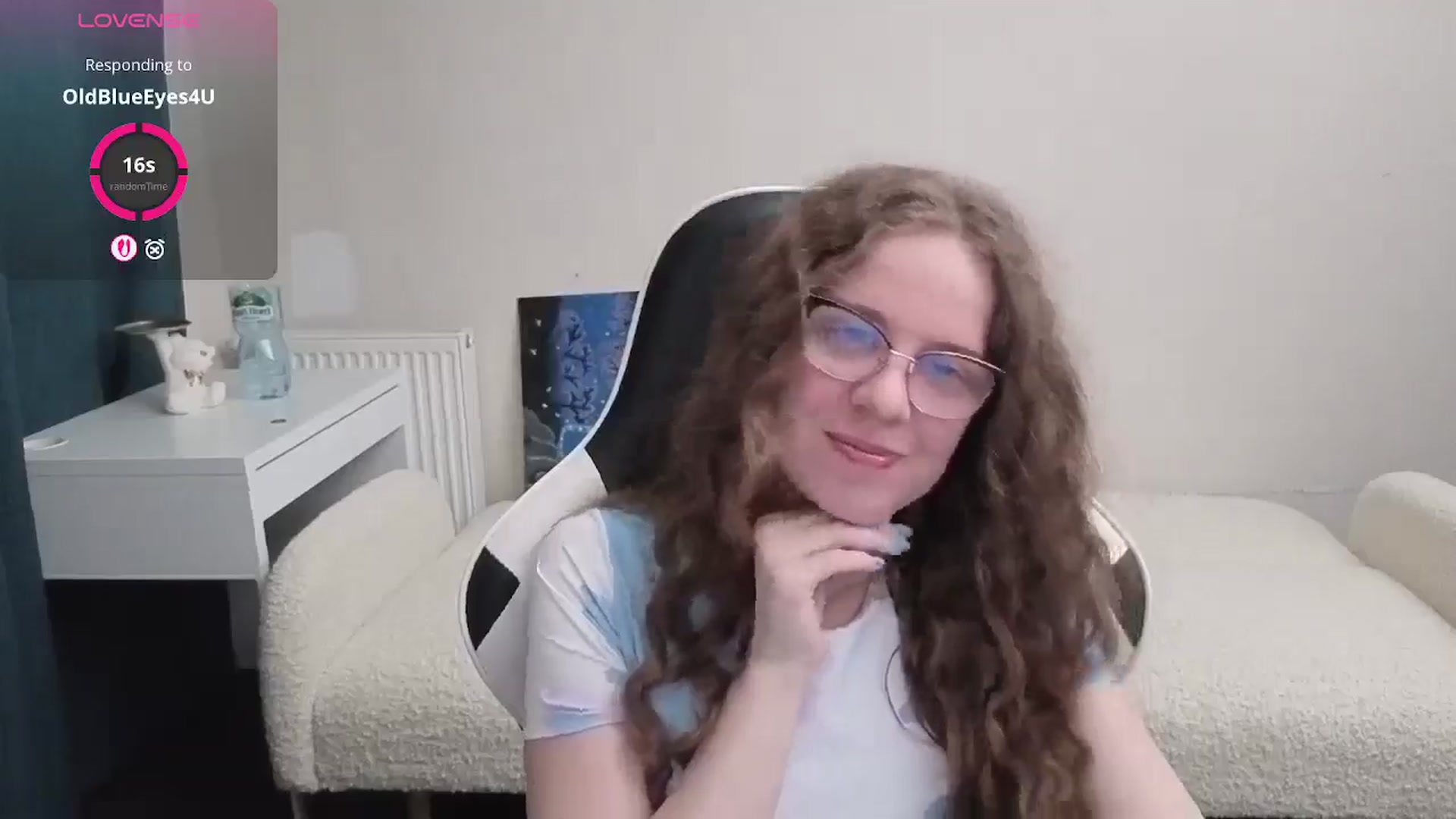 Gallery image thumbnail from BlueFlowerr's myfreecams stream on, 03/26/2026, 19:21 image 7 of 20