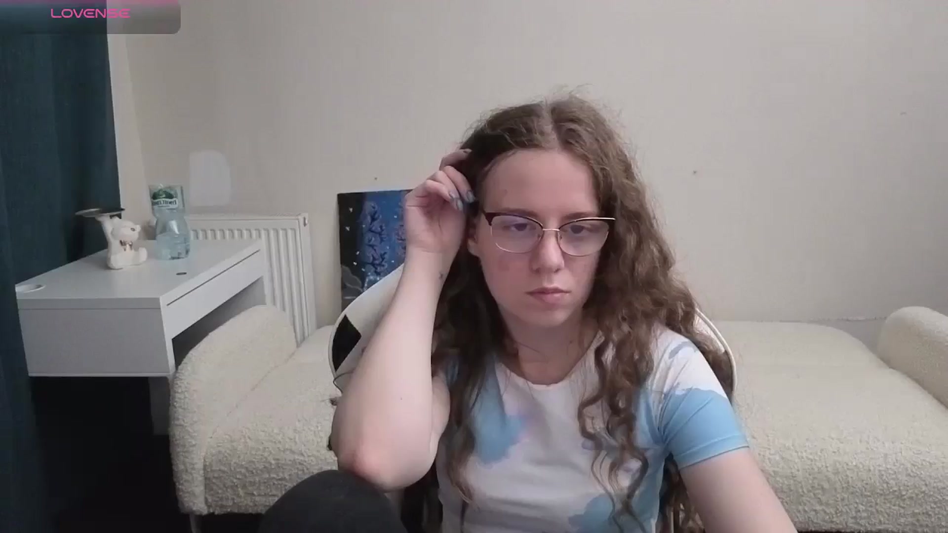 Gallery image thumbnail from BlueFlowerr's myfreecams stream on, 03/26/2026, 19:21 image 18 of 20