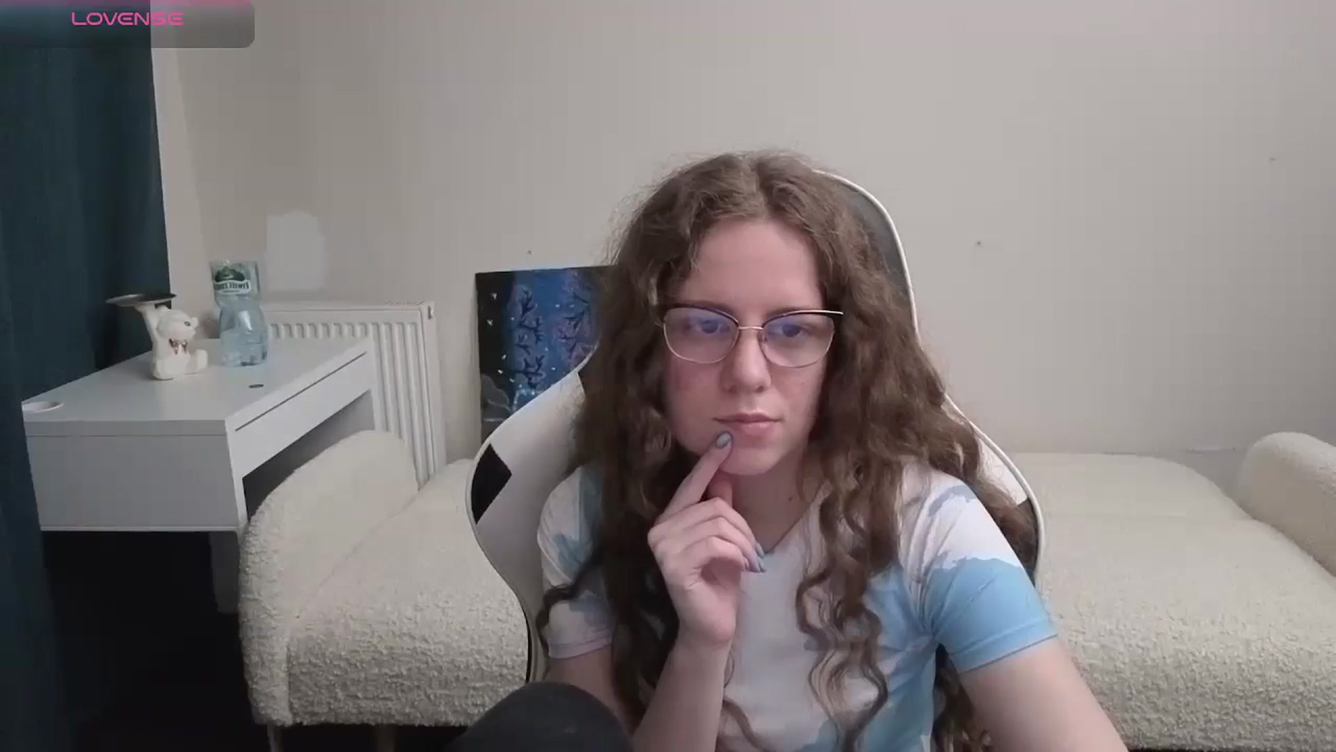 Gallery image thumbnail from BlueFlowerr's myfreecams stream on, 03/26/2026, 19:21 image 16 of 20