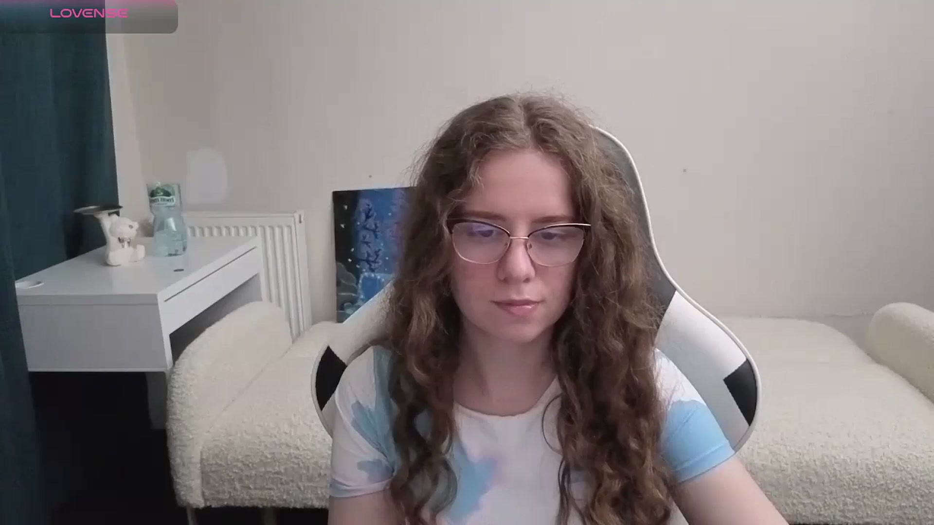 Gallery image thumbnail from BlueFlowerr's myfreecams stream on, 03/26/2026, 19:21 image 2 of 20