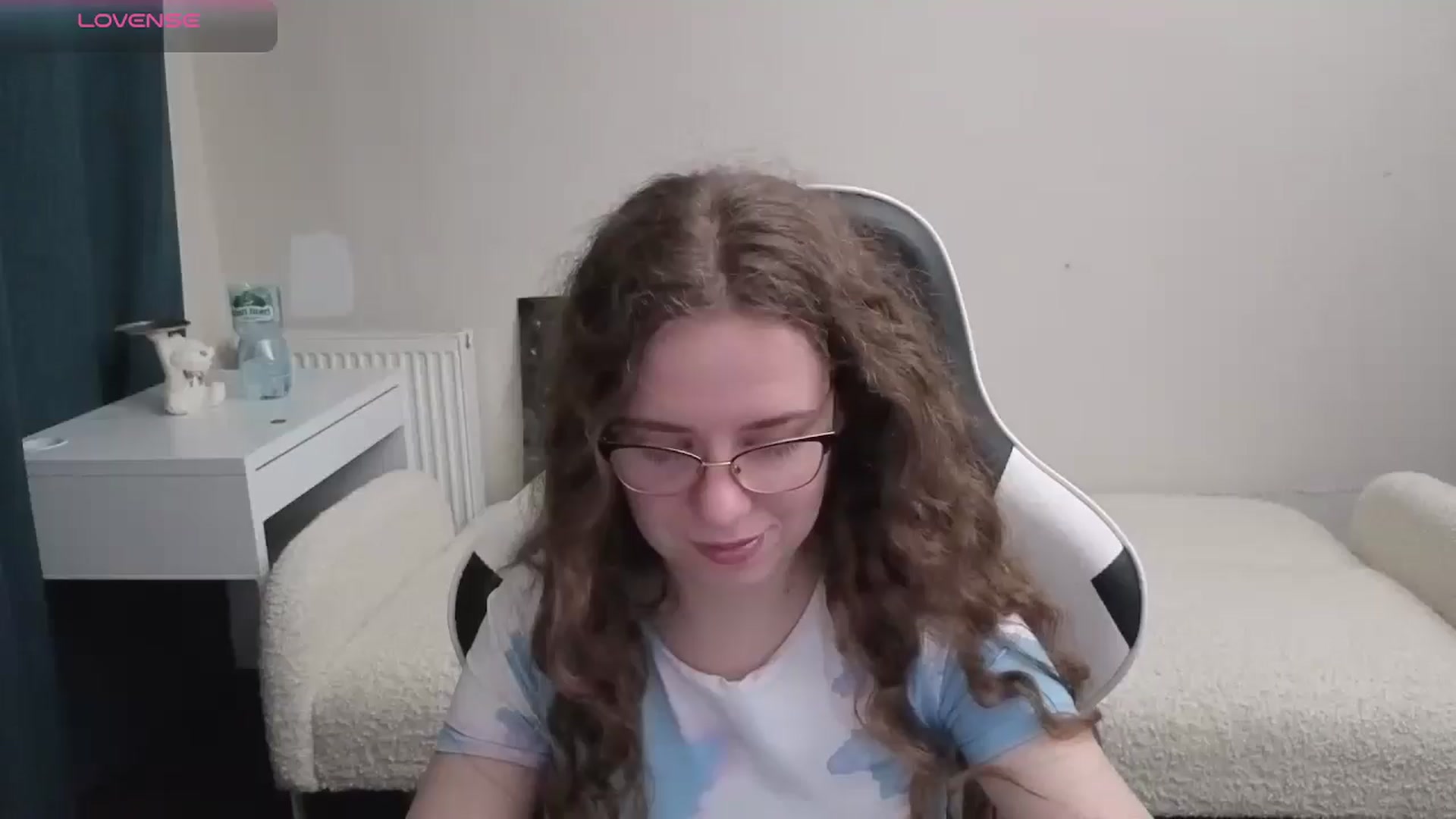 Gallery image thumbnail from BlueFlowerr's myfreecams stream on, 03/26/2026, 19:21 image 8 of 20