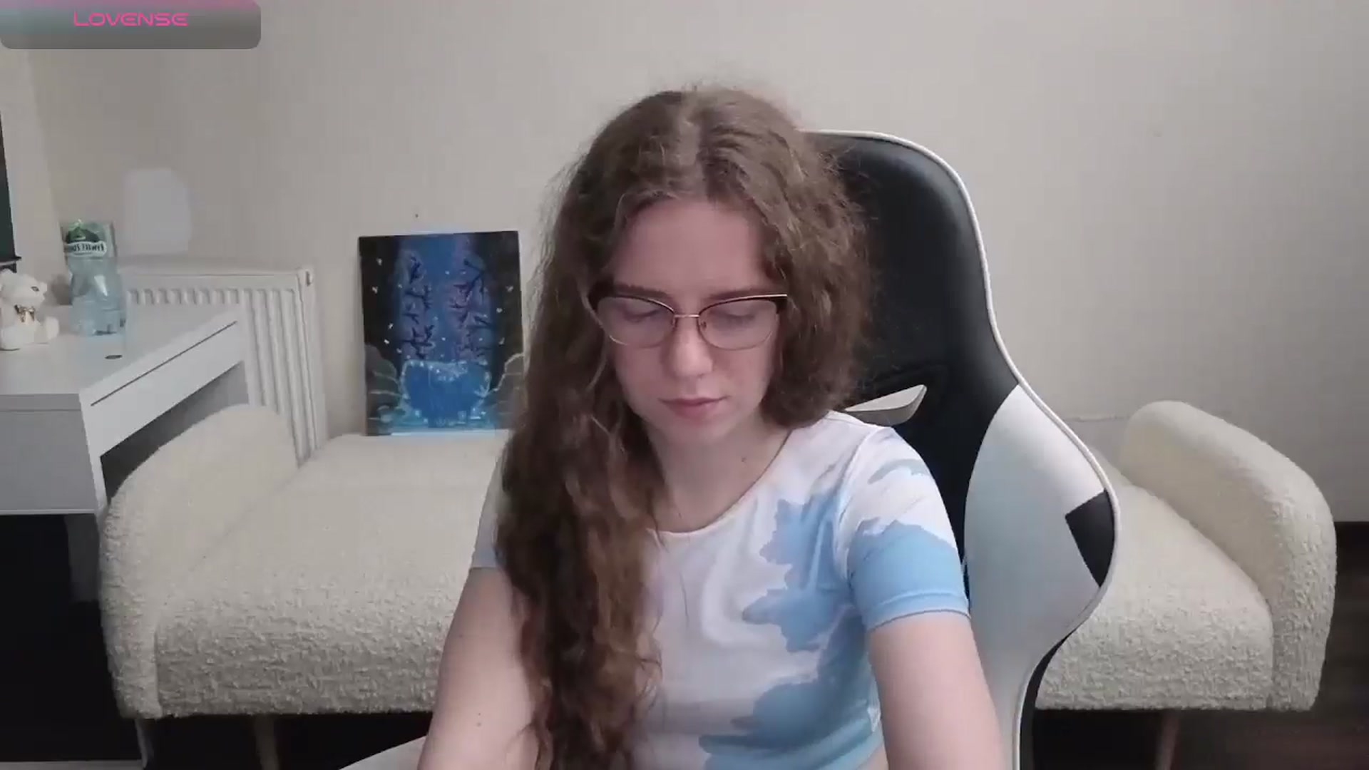 Gallery image thumbnail from BlueFlowerr's myfreecams stream on, 03/26/2026, 22:08 image 15 of 20