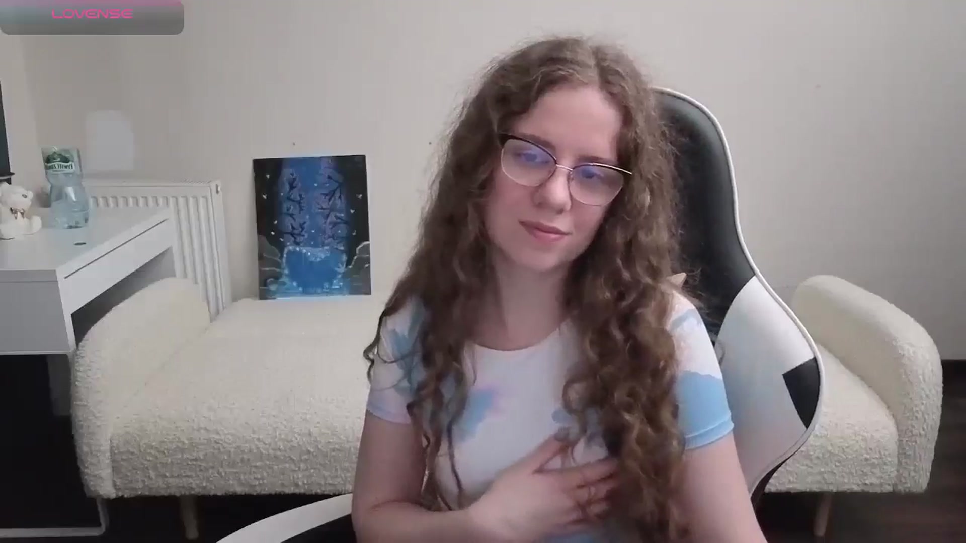 Gallery image thumbnail from BlueFlowerr's myfreecams stream on, 03/26/2026, 22:08 image 6 of 20
